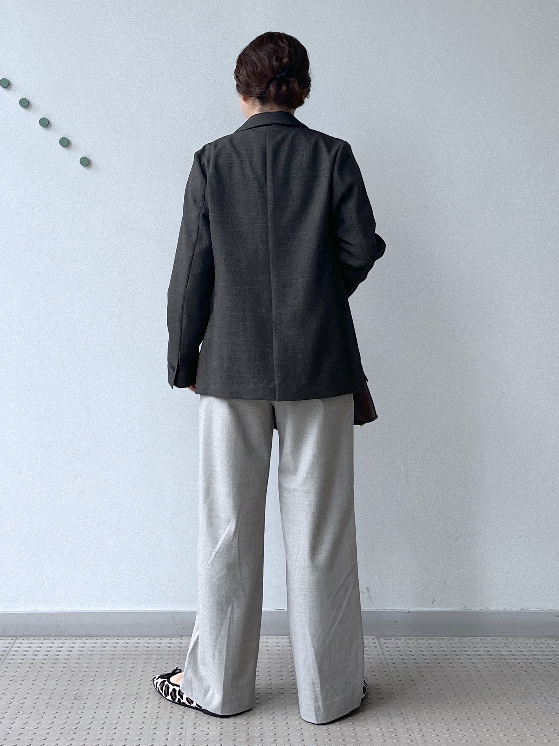 Soeさんの「DRESSTERIOR｜【防しわ/吸水速乾/UVカット】シャークスキン ラフジャケット」を使ったコーディネート