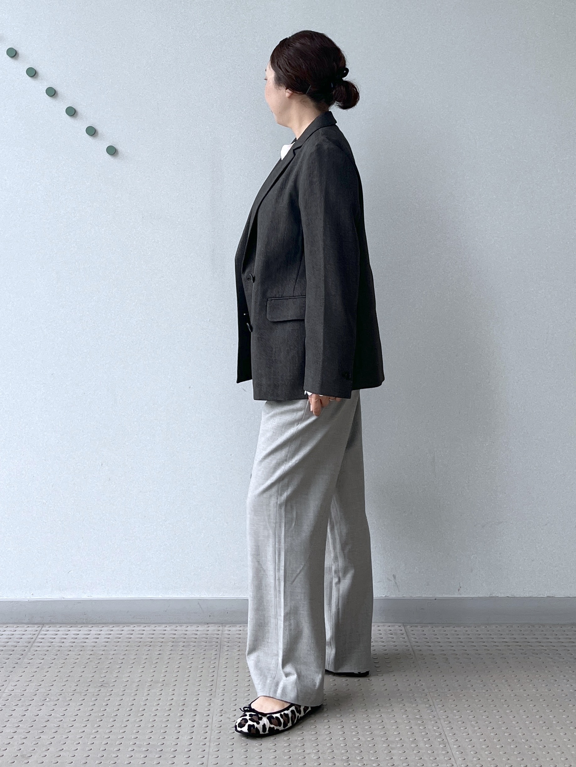 Soeさんの「DRESSTERIOR｜【防しわ/吸水速乾/UVカット】シャークスキン ラフジャケット」を使ったコーディネート