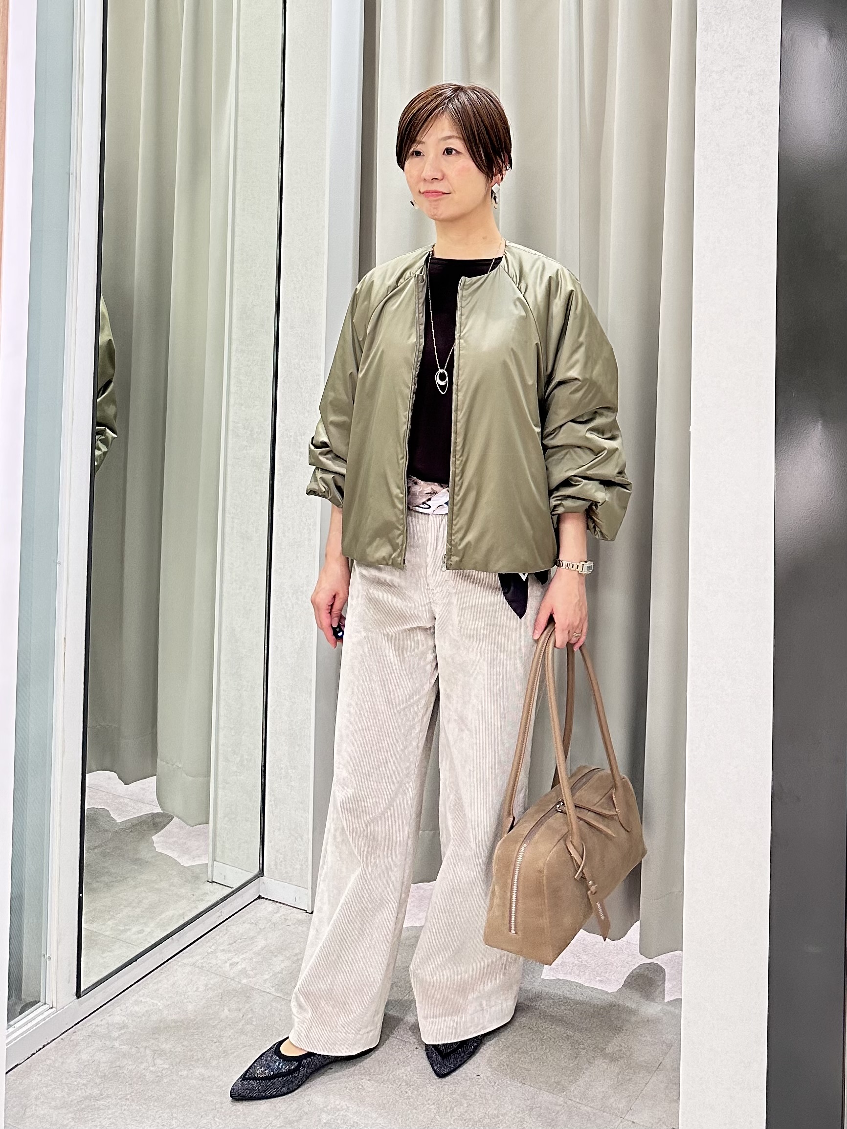 みなこさんの「UNTITLED｜【店頭人気！/8色展開】ボリュームスリーブニットプルオーバー」を使ったコーディネート