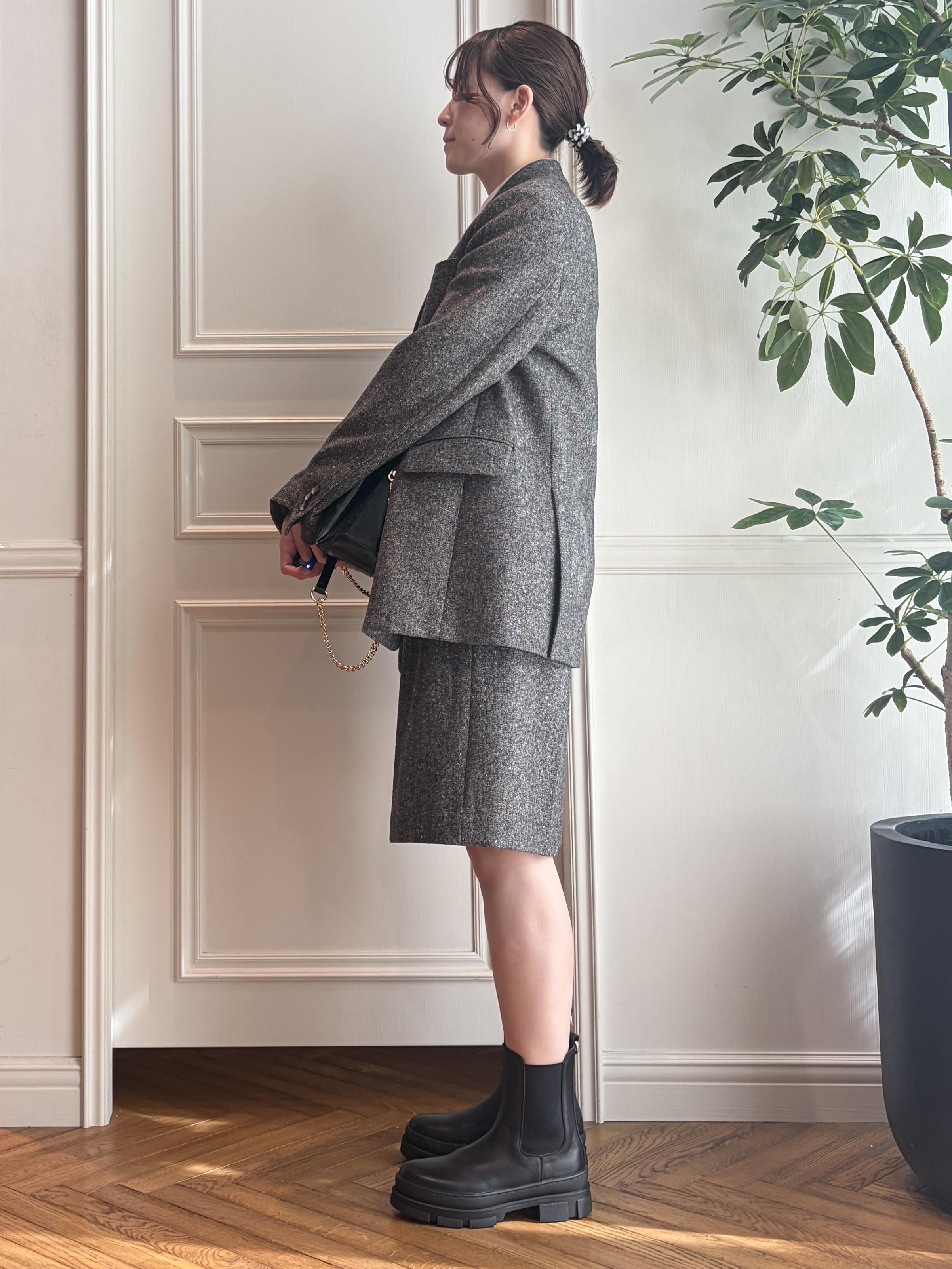 nakaoさんの「DRESSTERIOR｜【セットアップ可】ネップツイードバミューダパンツ」を使ったコーディネート