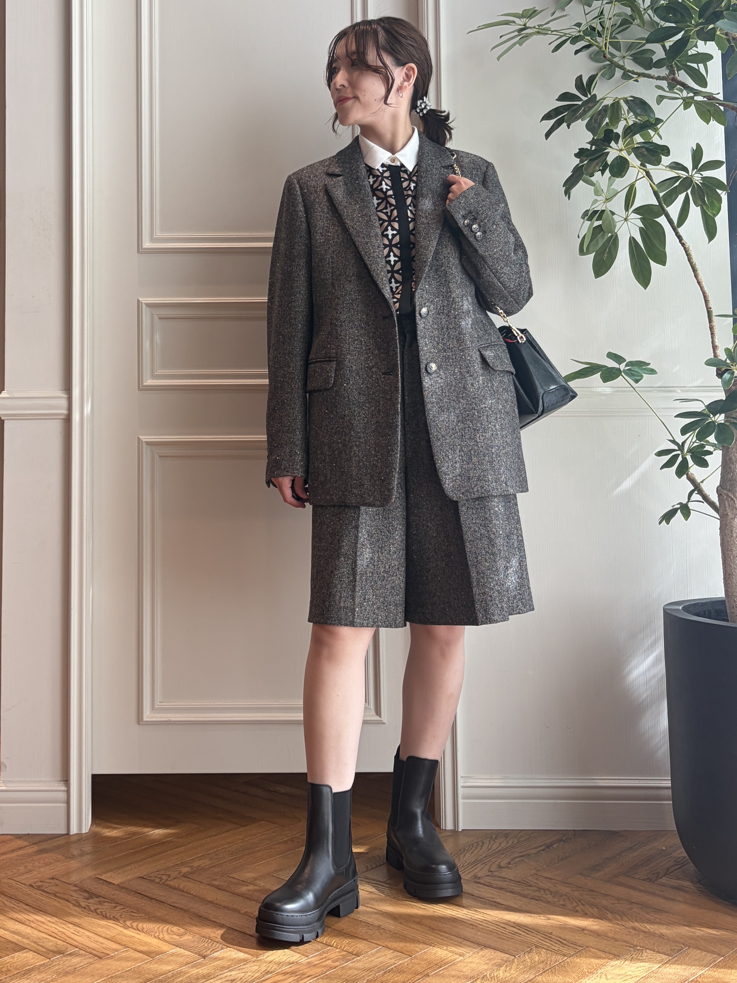 nakaoさんの「DRESSTERIOR｜【セットアップ可】ネップツイードバミューダパンツ」を使ったコーディネート