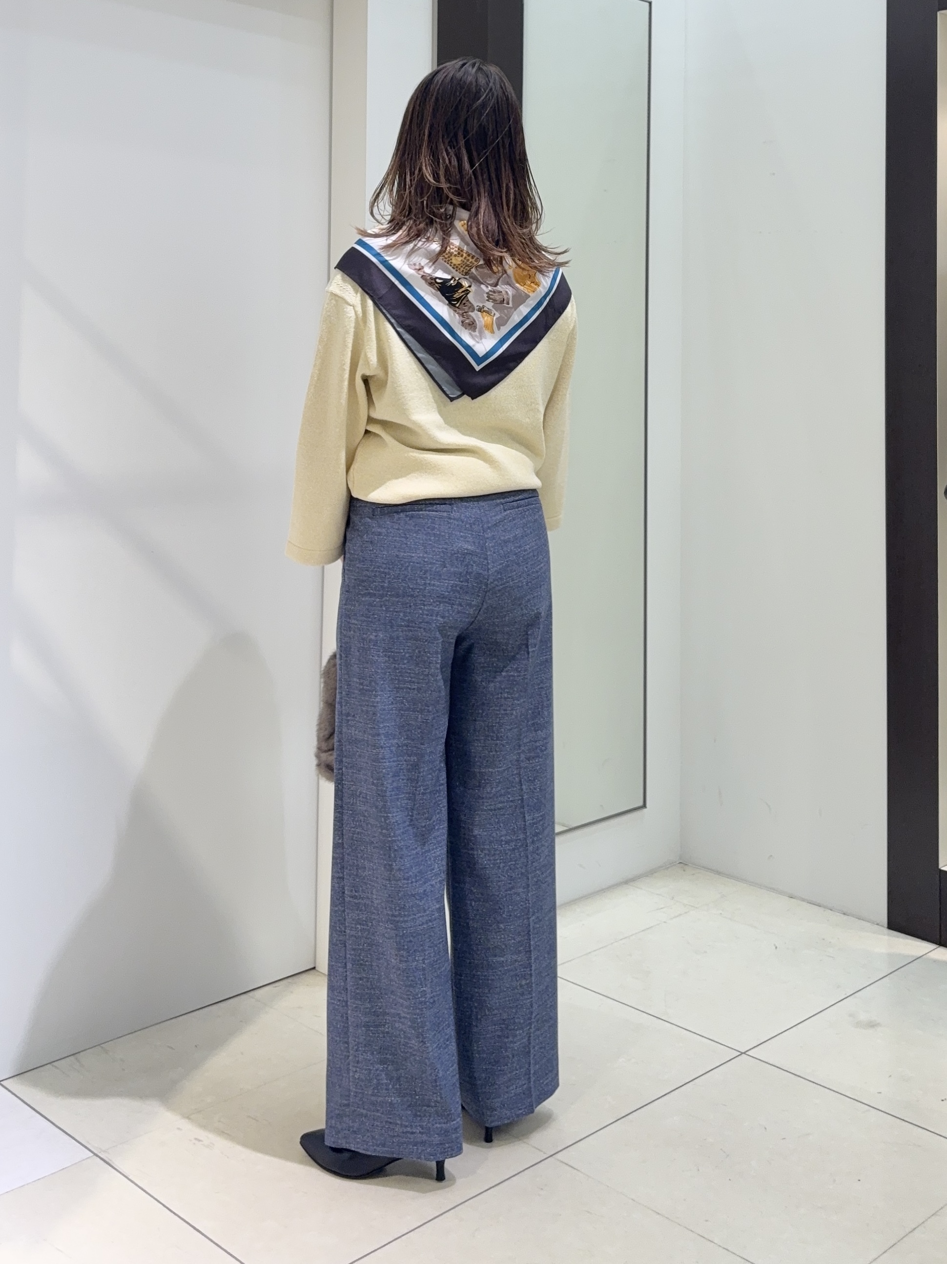 tomoさんの「UNTITLED｜【アンサンブル可/手洗い可】杢調プルオーバーニット」を使ったコーディネート