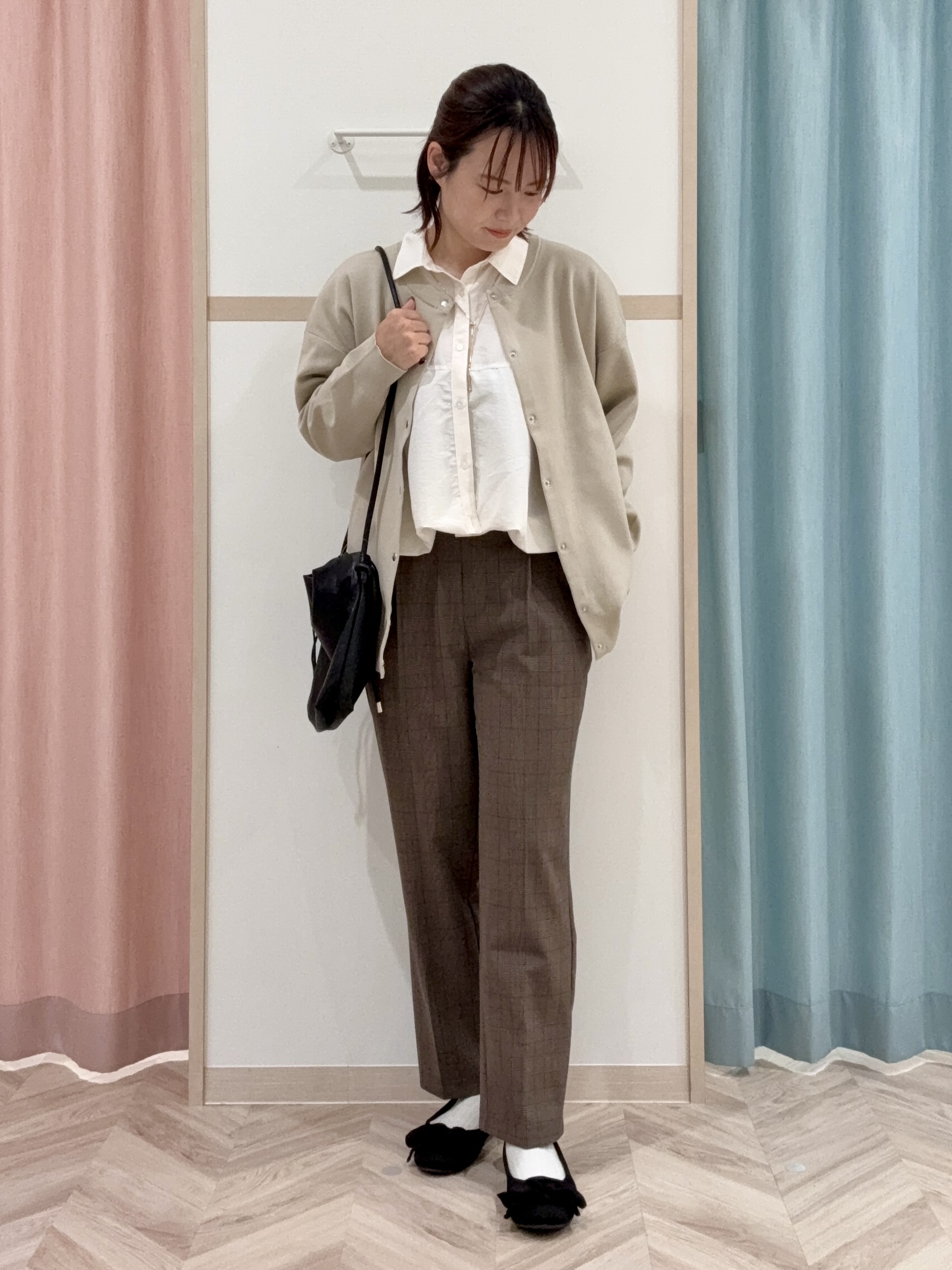 kさんの「SHOO･LA･RUE｜【S-LL/洗濯機可】インせず即こなれる 裾バルーンシャツ」を使ったコーディネート