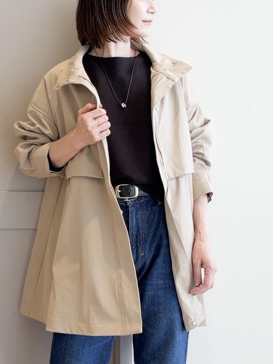 yamakoさんの「grove｜【撥水／シルエット2WAY】ゆったり着られて体型カバー◎ スタンドネック テントラインコート」を使ったコーディネート