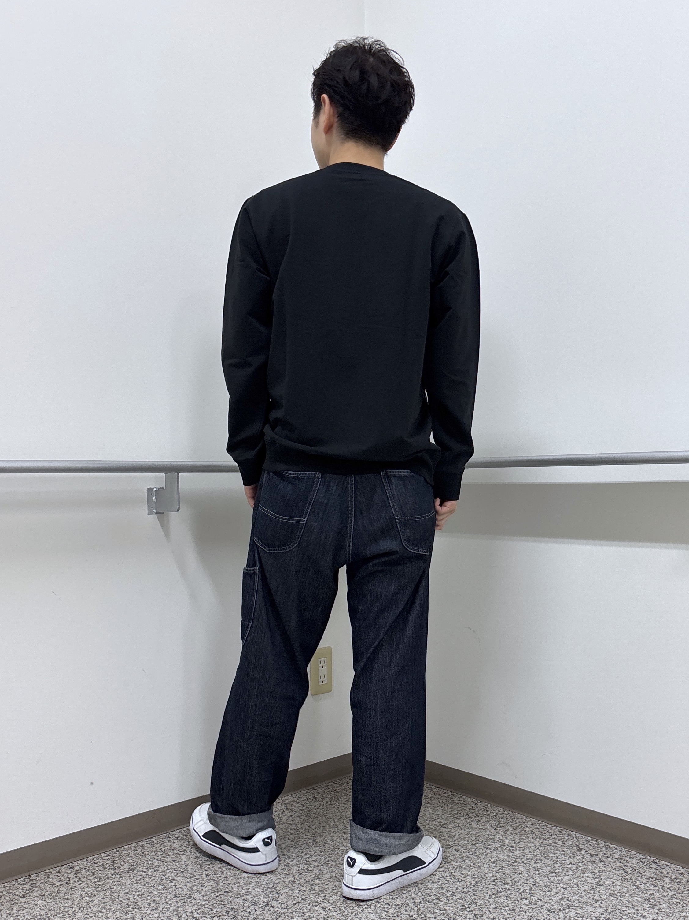 KEIさんの「TAKEO KIKUCHI｜ワンポイント刺繍 ミニ裏毛 プルオーバージャージ」を使ったコーディネート