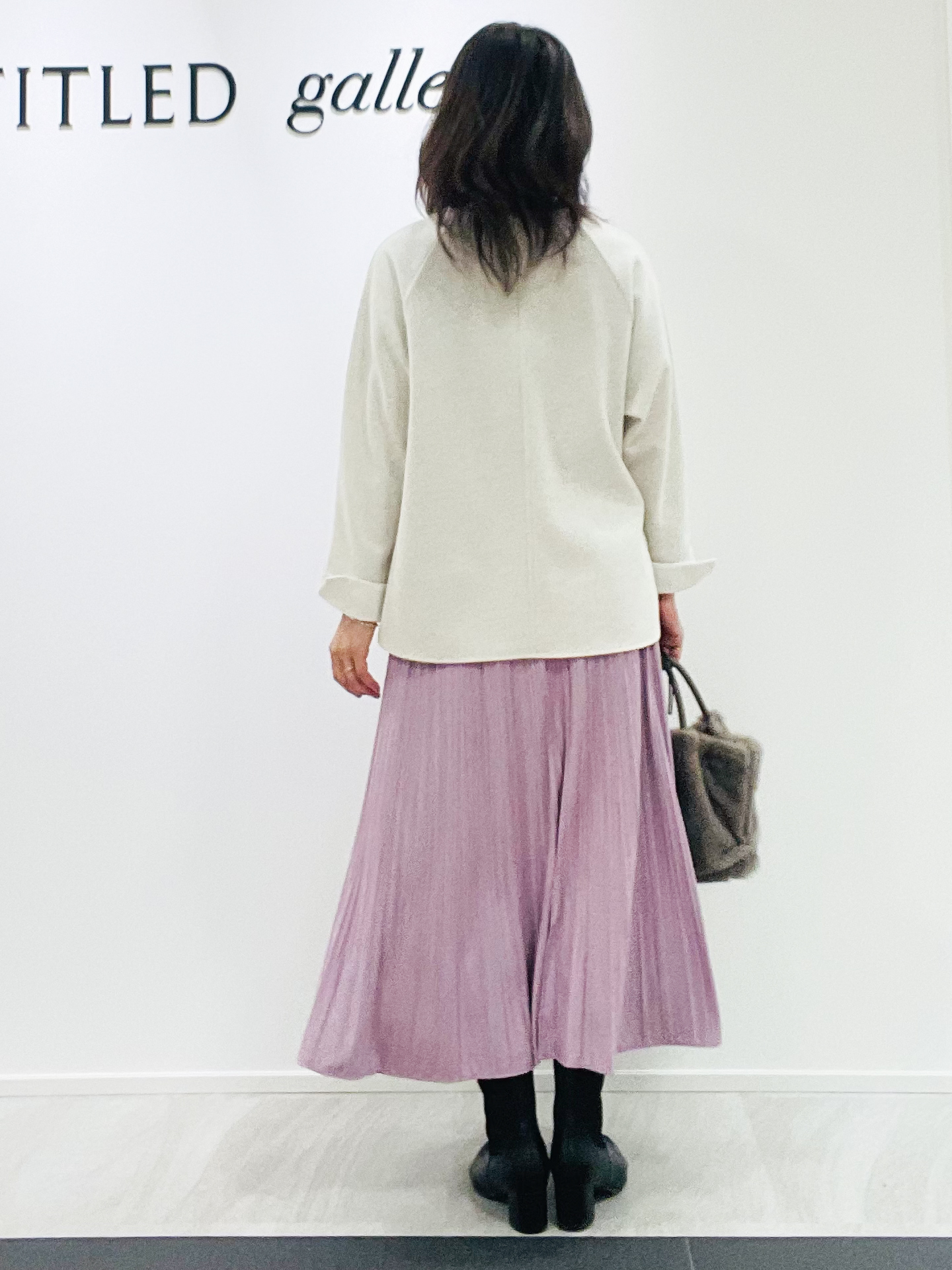 めいさんの「UNTITLED｜【セットアップ可/スウェットライク】袖口シャツドッキングプルオーバー」を使ったコーディネート