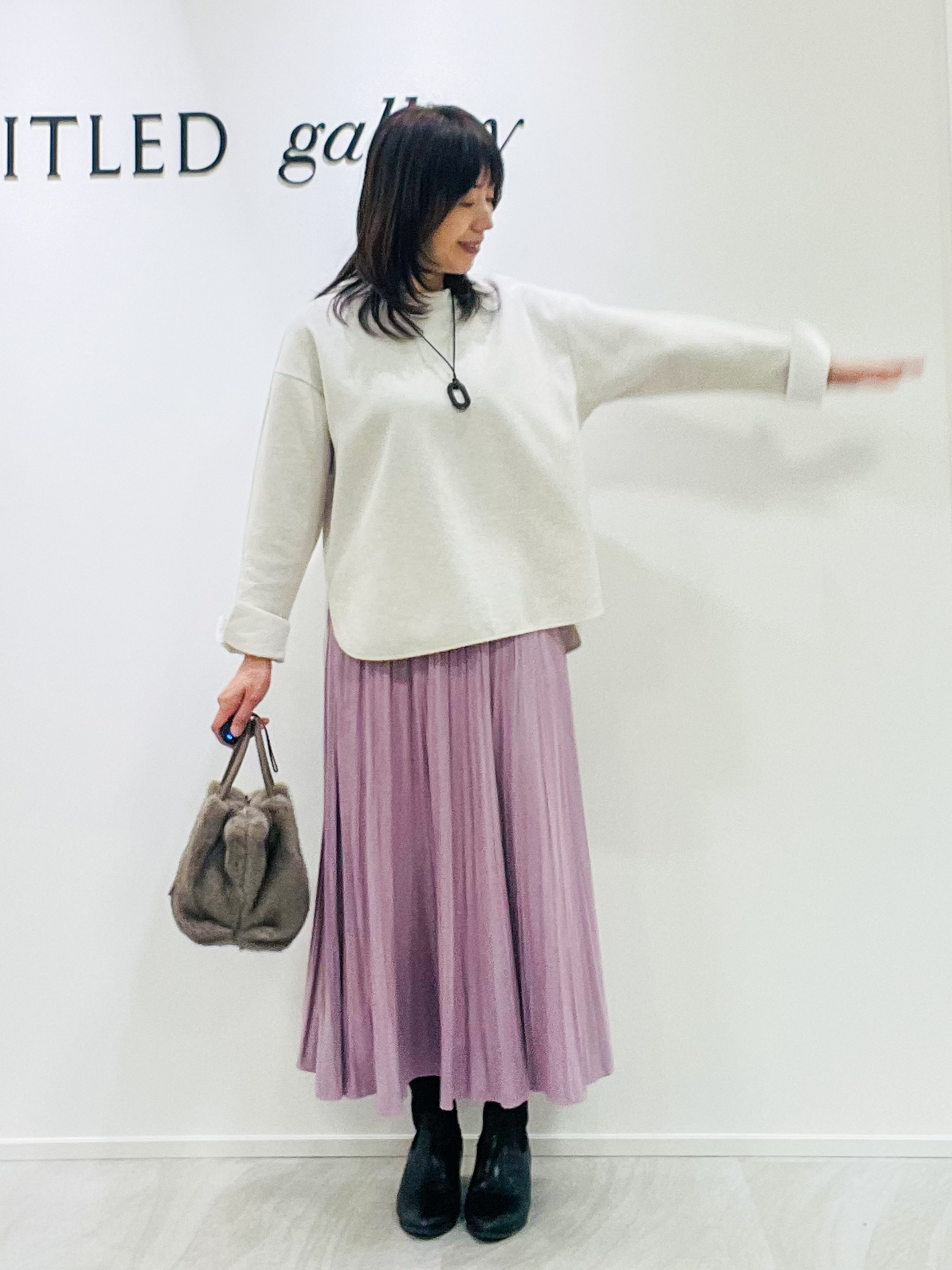 めいさんの「UNTITLED｜【セットアップ可/スウェットライク】袖口シャツドッキングプルオーバー」を使ったコーディネート