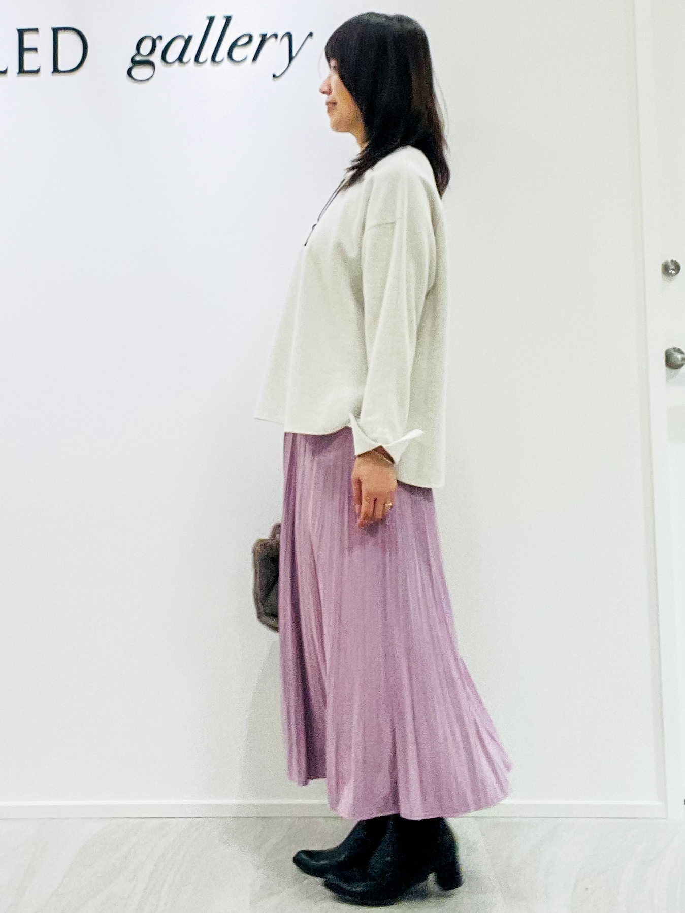 めいさんの「UNTITLED｜【セットアップ可/スウェットライク】袖口シャツドッキングプルオーバー」を使ったコーディネート