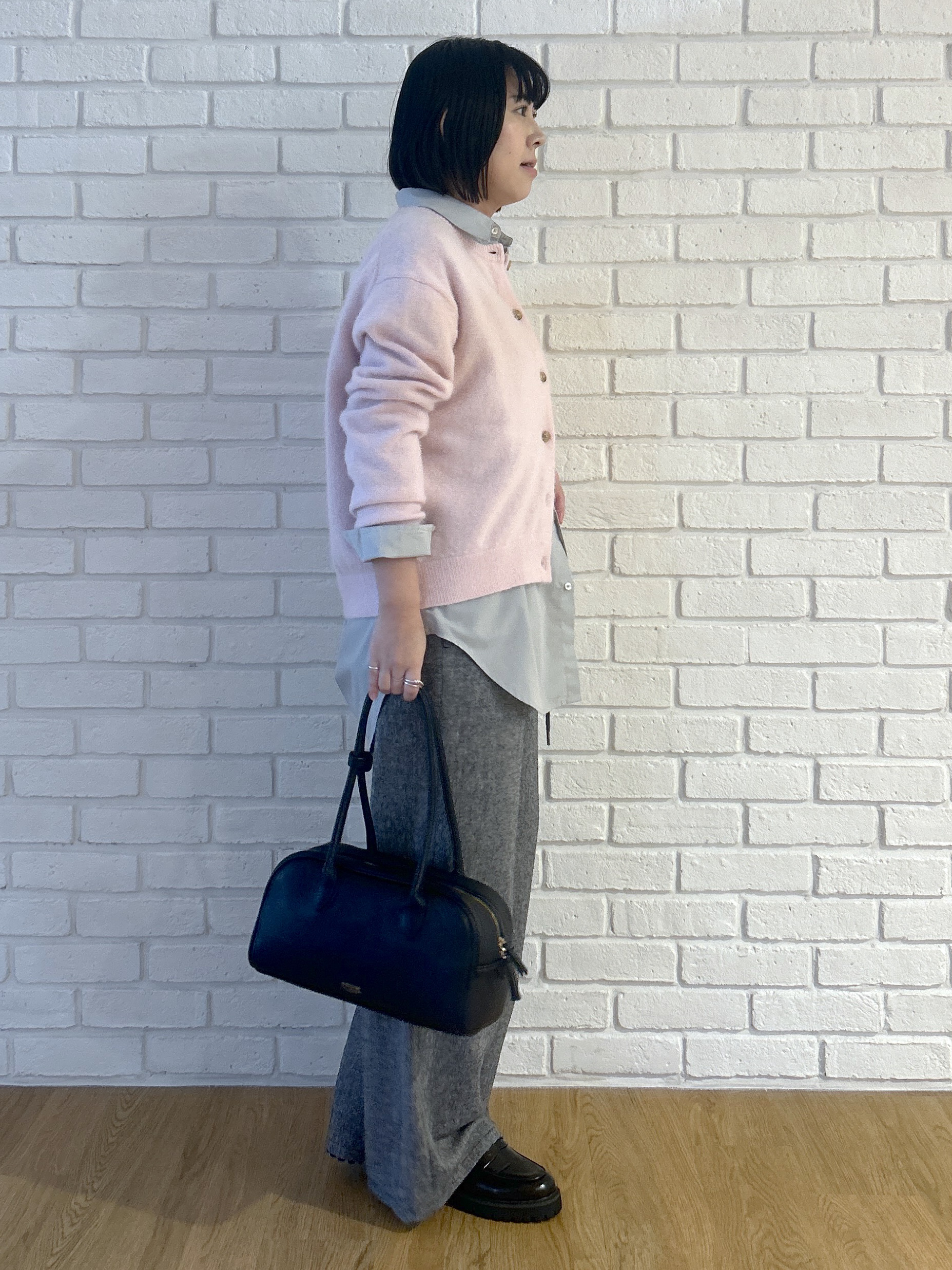 Hirokaさんの「Dessin｜【洗える/オンオフ着られる】袖裏ワンポイント刺繍 オーバーシャツ」を使ったコーディネート