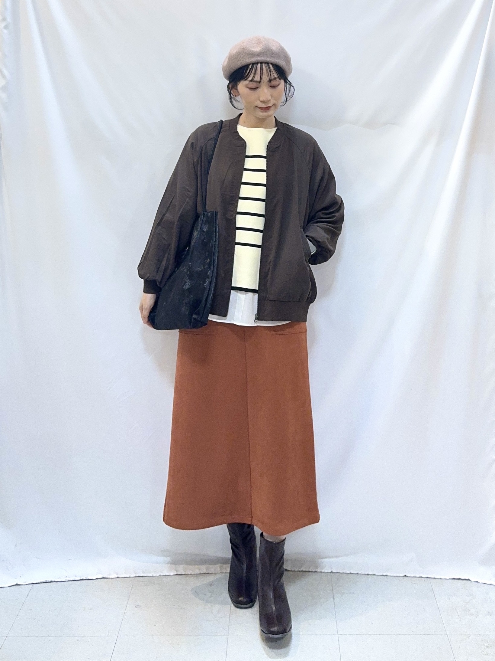 𝐇𝐢𝐫𝐨𝐦𝐢さんの「SHOO･LA･RUE｜【S-LL】洗濯後しわになりにくい 麻調リブブルゾン」を使ったコーディネート