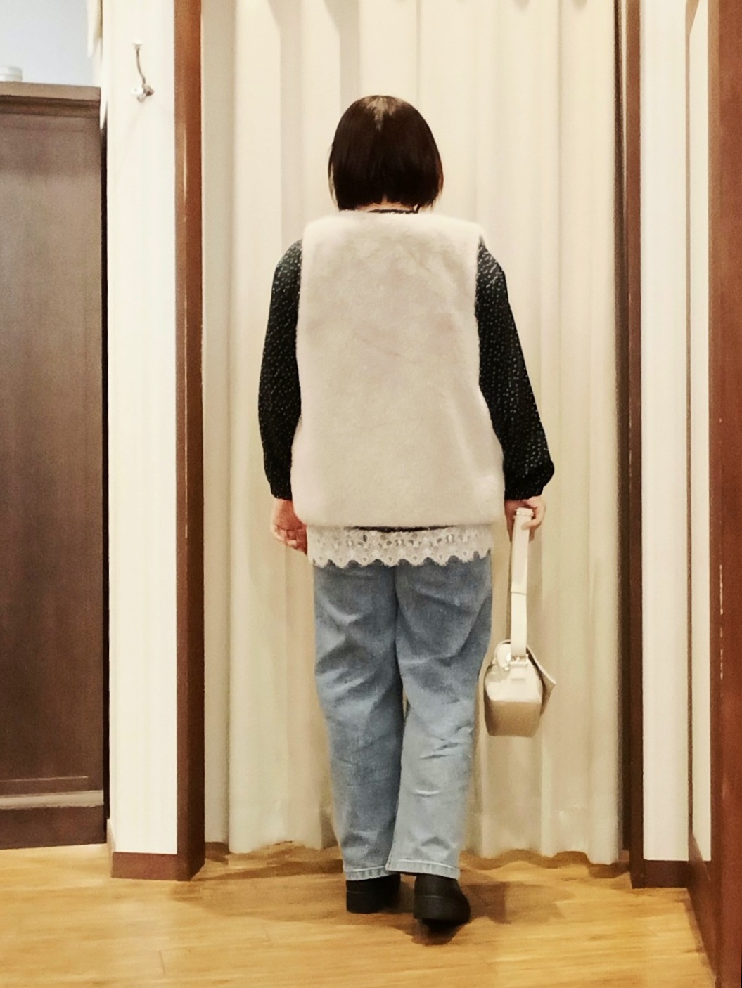 みーあさんの「SHOO･LA･RUE｜【S-LL/洗濯機可】ドットとチェック柄が目を惹く 柄アソート釦ブラウス」を使ったコーディネート
