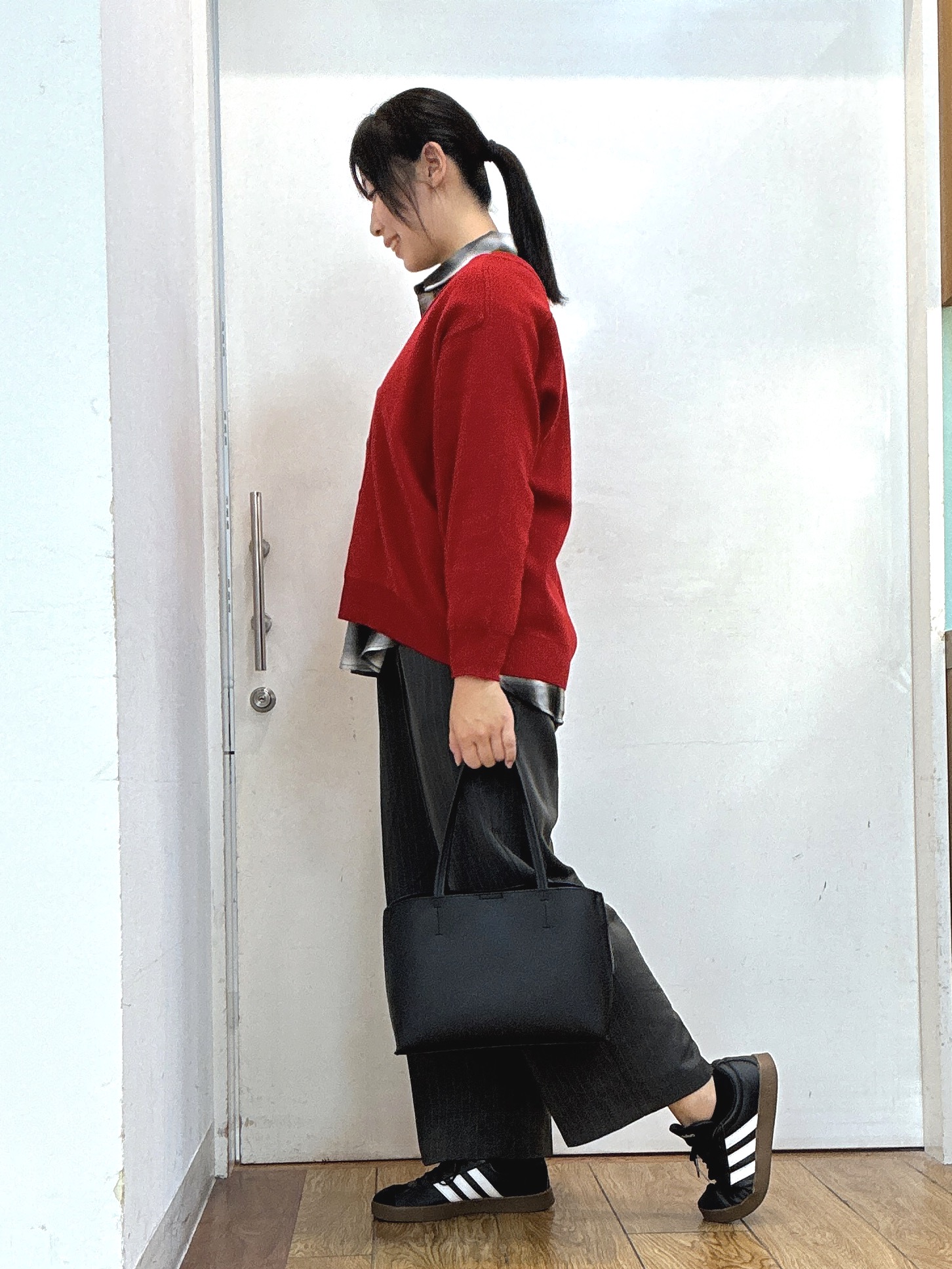 Karinさんの「SHOO･LA･RUE｜【毛玉になりにくい/S-LL/洗濯機可/体型カバー】Vネックゆったりカーディガン」を使ったコーディネート