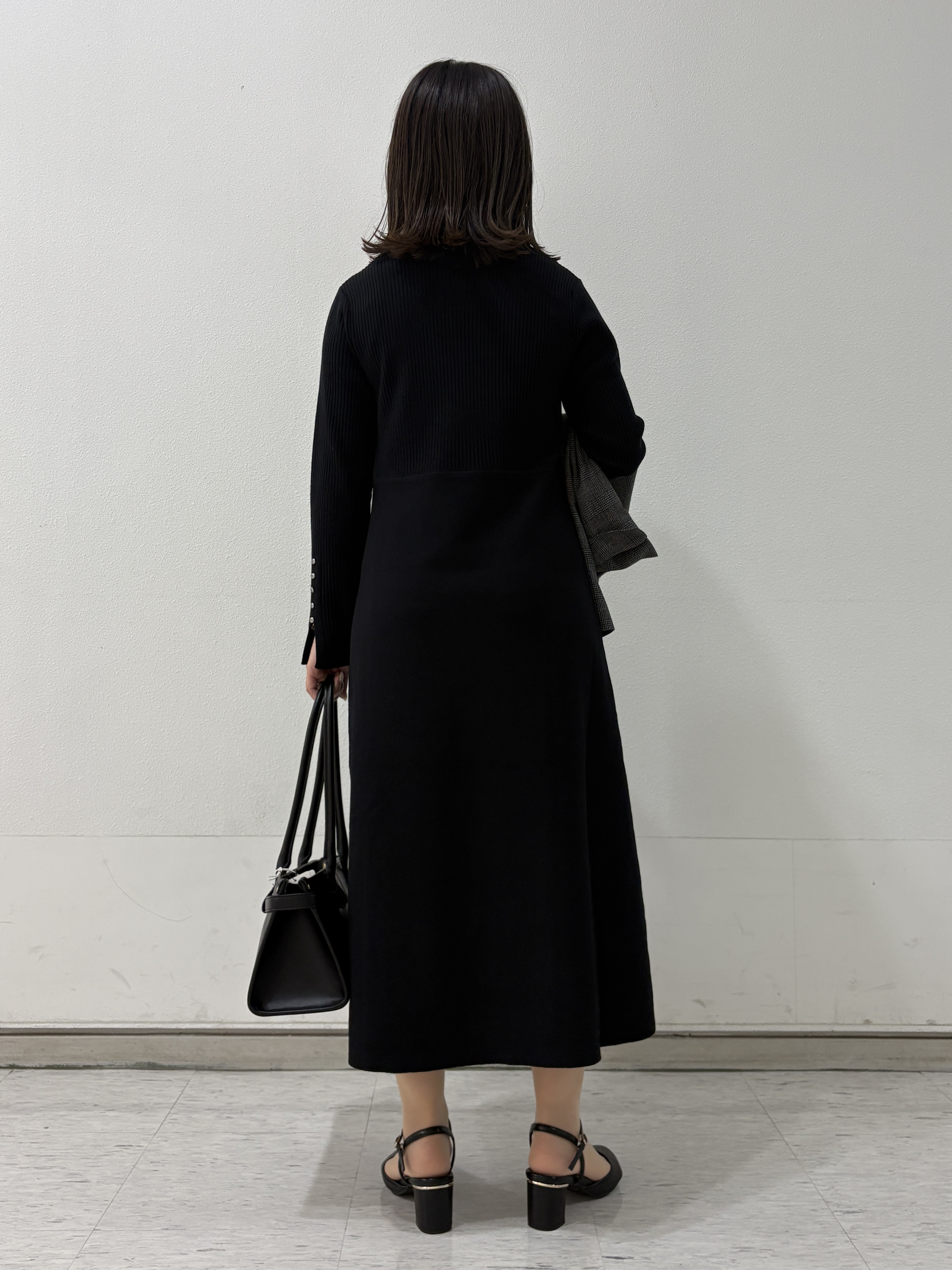 kahoさんの「INDIVI｜【一着でコーデ完成！】ニットコンビ 美スタイルワンピース」を使ったコーディネート