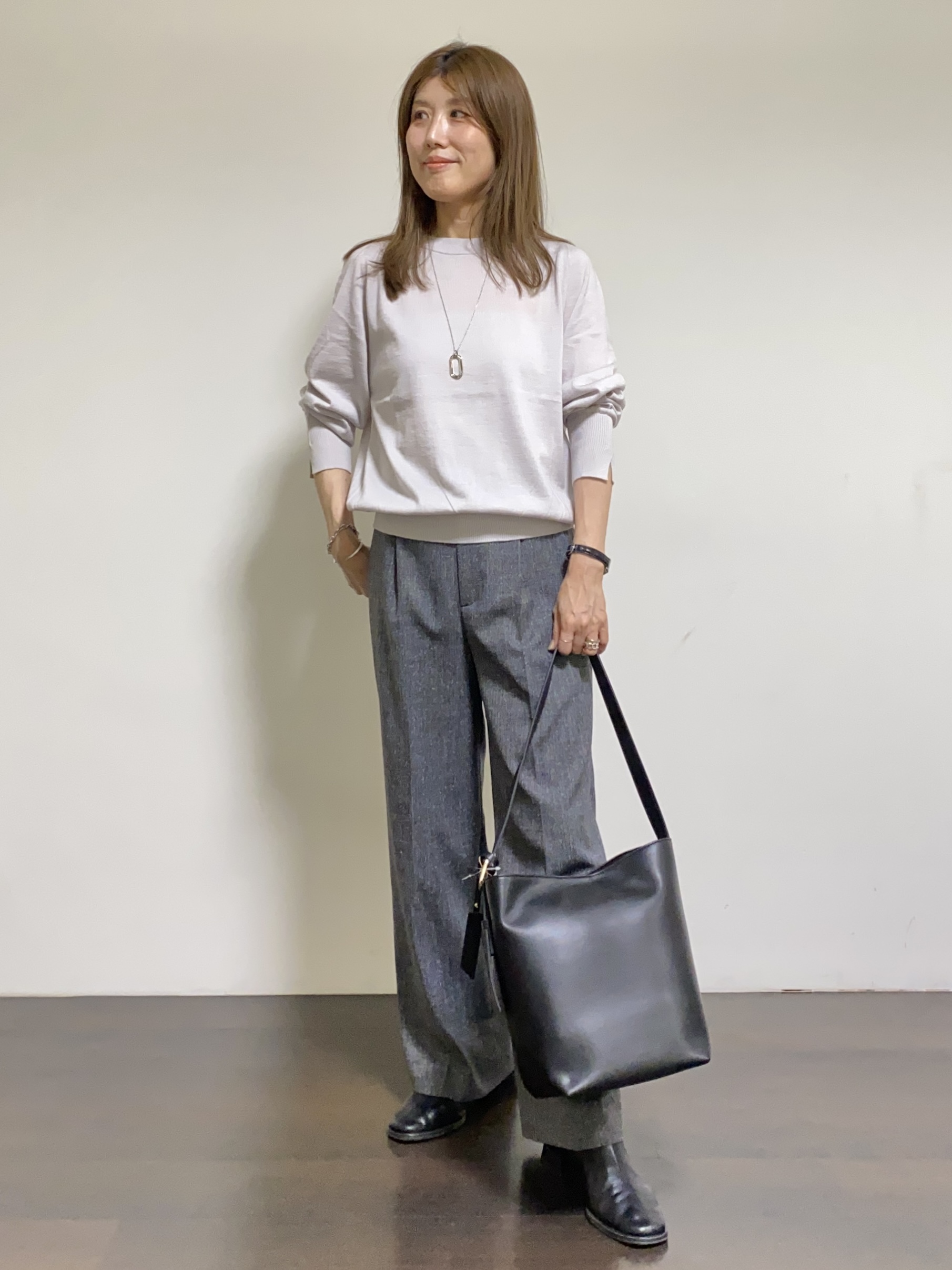 tomoさんの「UNTITLED｜【アンサンブル可/秋羽織り/通勤】シルクウールカシミヤカーディガン」を使ったコーディネート