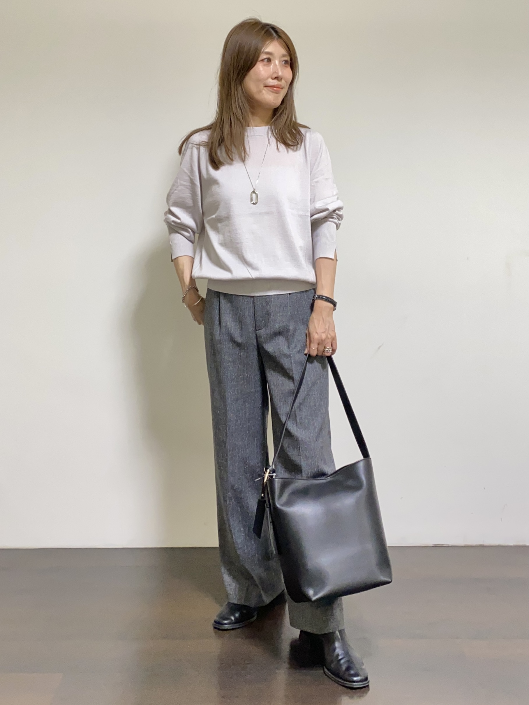tomoさんの「UNTITLED｜【アンサンブル可/秋羽織り/通勤】シルクウールカシミヤカーディガン」を使ったコーディネート