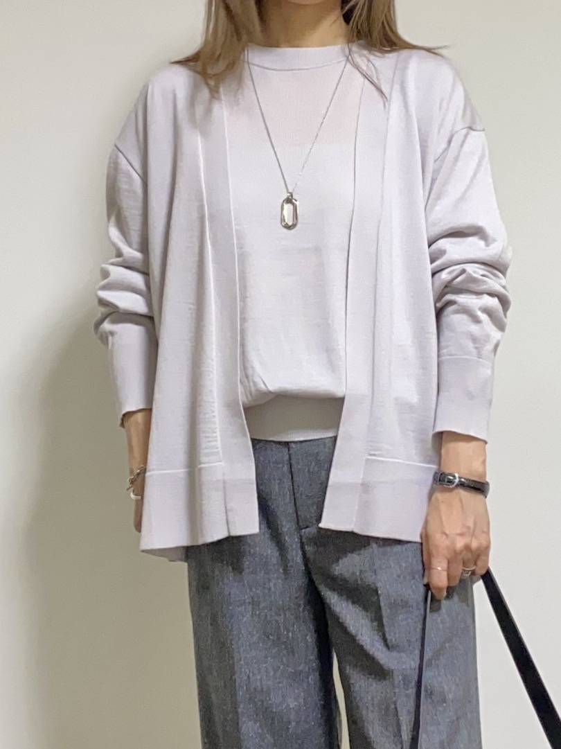 tomoさんの「UNTITLED｜【アンサンブル可/秋羽織り/通勤】シルクウールカシミヤカーディガン」を使ったコーディネート