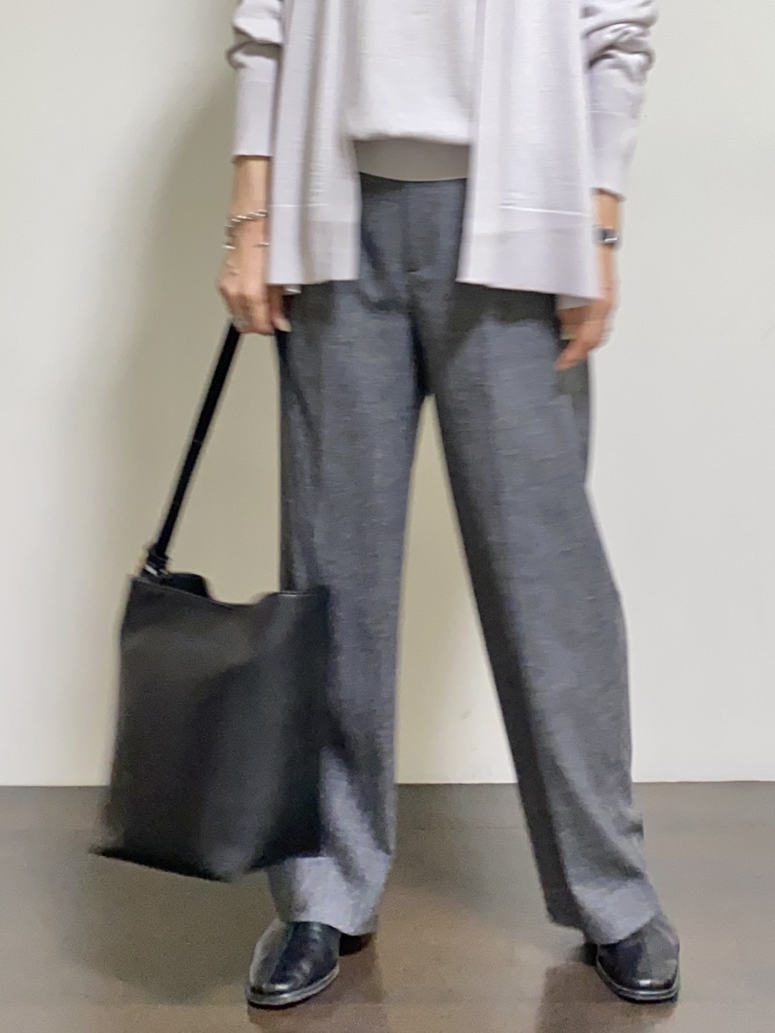 tomoさんの「UNTITLED｜【アンサンブル可/秋羽織り/通勤】シルクウールカシミヤカーディガン」を使ったコーディネート