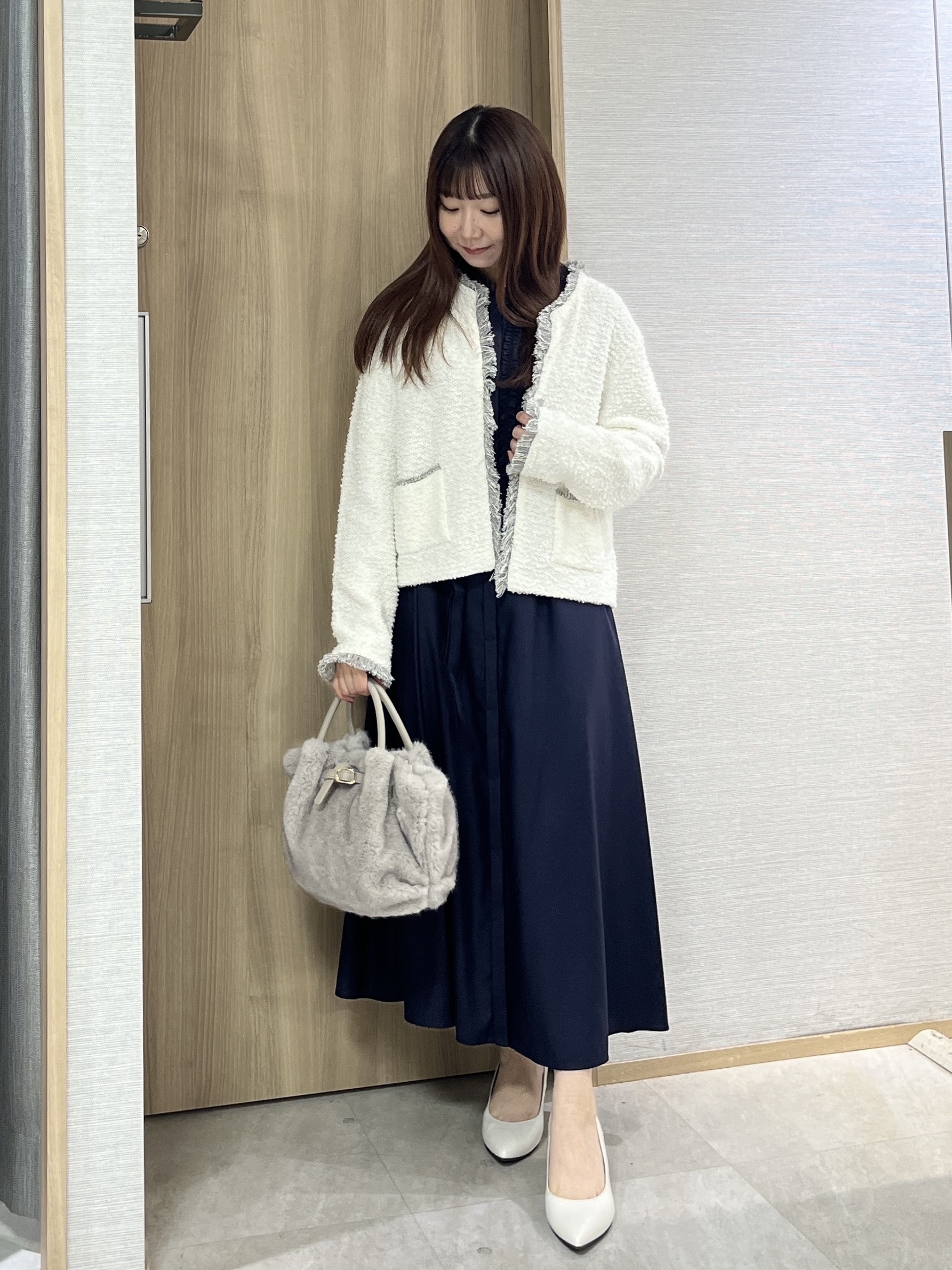 KAHOさんの「UNTITLED｜【着映えアイテム】フロントフリルディティールワンピース」を使ったコーディネート