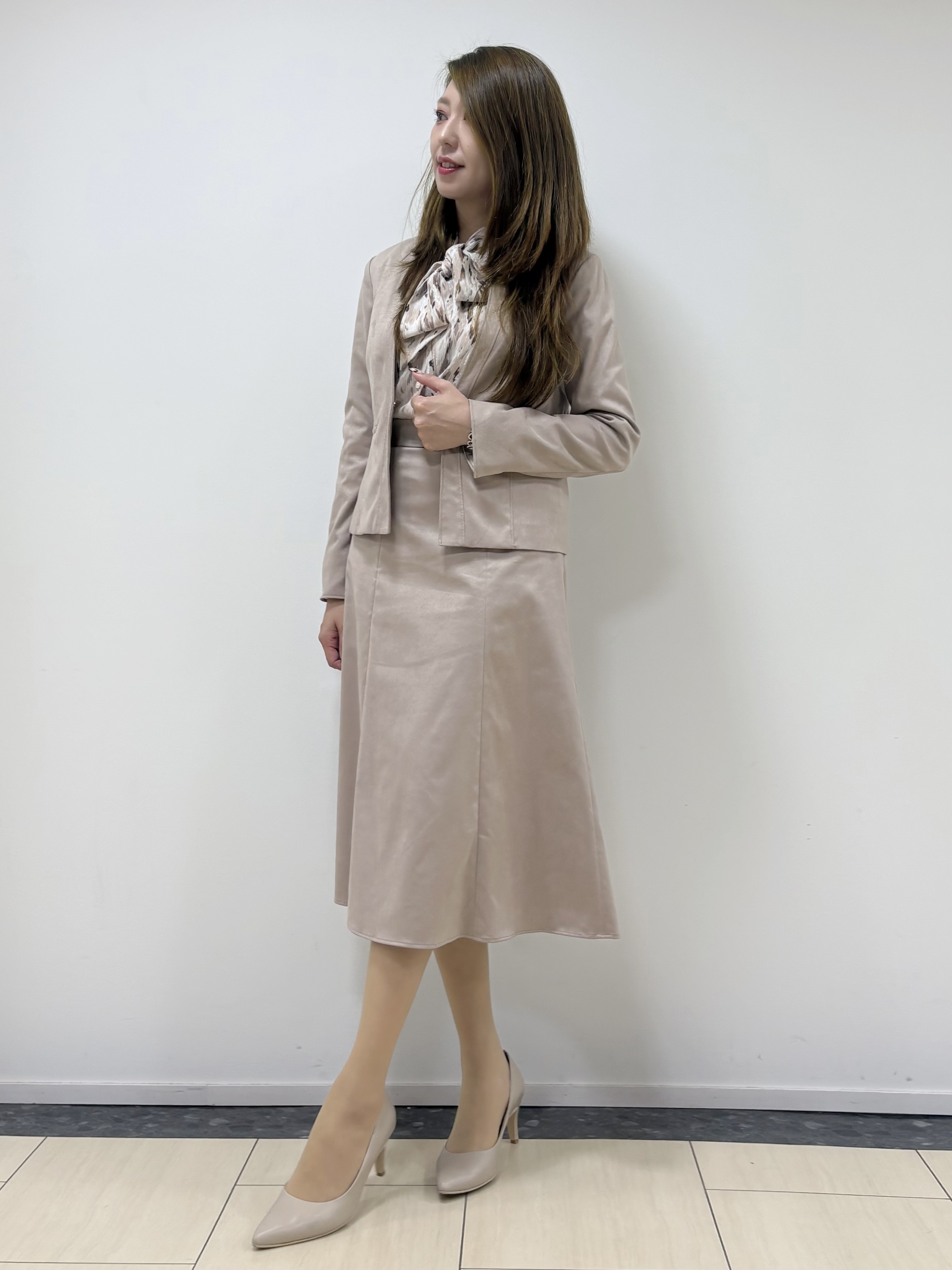 Annaさんの「COUP DE CHANCE｜【手洗い可／日本製】レオパード ボウタイブラウス」を使ったコーディネート