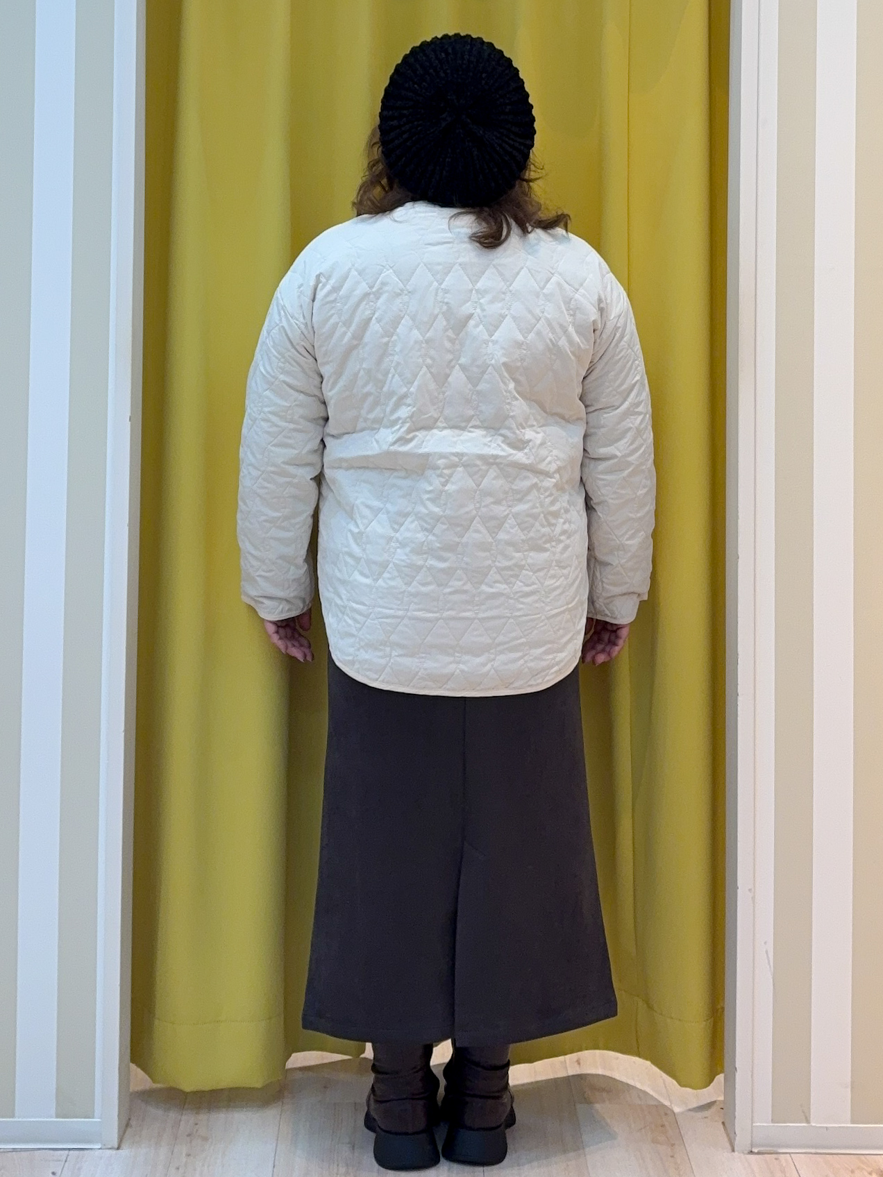 kotoさんさんの「SHOO･LA･RUE｜【撥水/S-LL/洗濯機可】ウエスト絞れる キルト中綿ジャケット」を使ったコーディネート