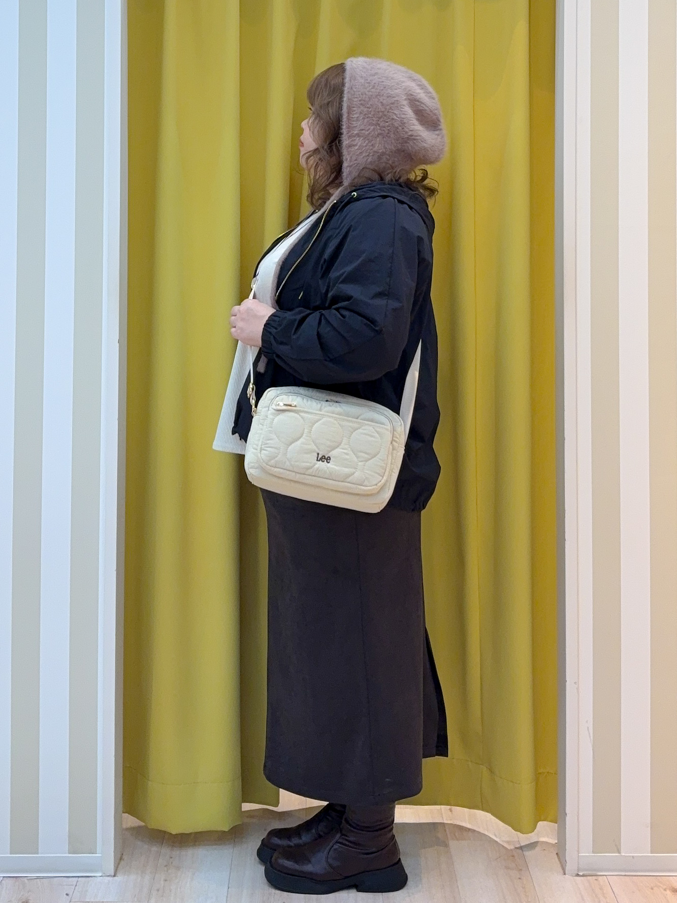kotoさんさんの「SHOO･LA･RUE｜【S-LL/撥水】ゴールドパーツで女性らしく ギャザーブルゾン」を使ったコーディネート