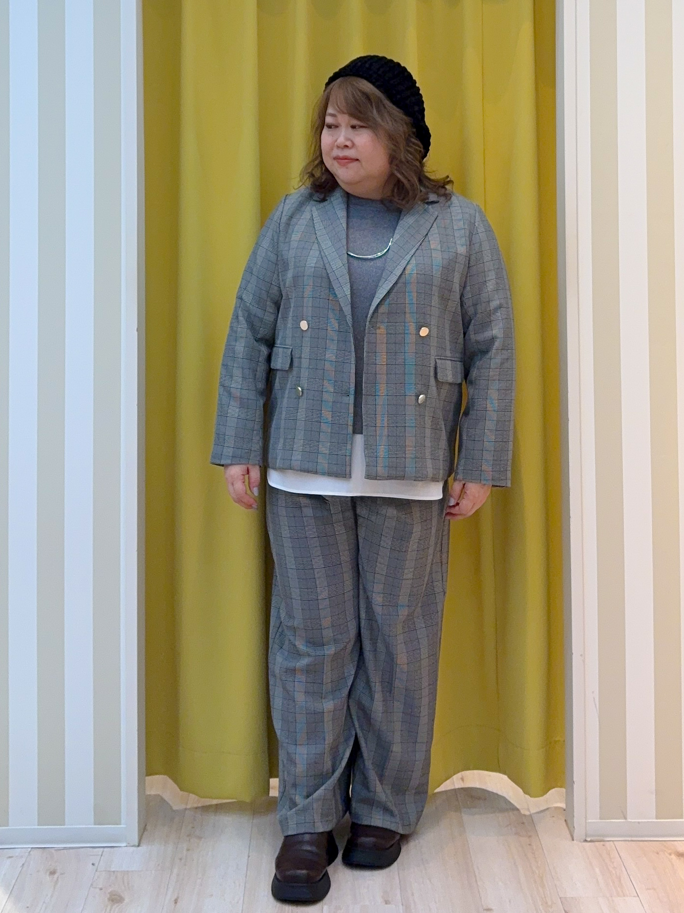 kotoさんさんの「SHOO･LA･RUE｜【セットアップ可/洗濯後しわになりにくい】ウールフィール ダブルジャケット」を使ったコーディネート