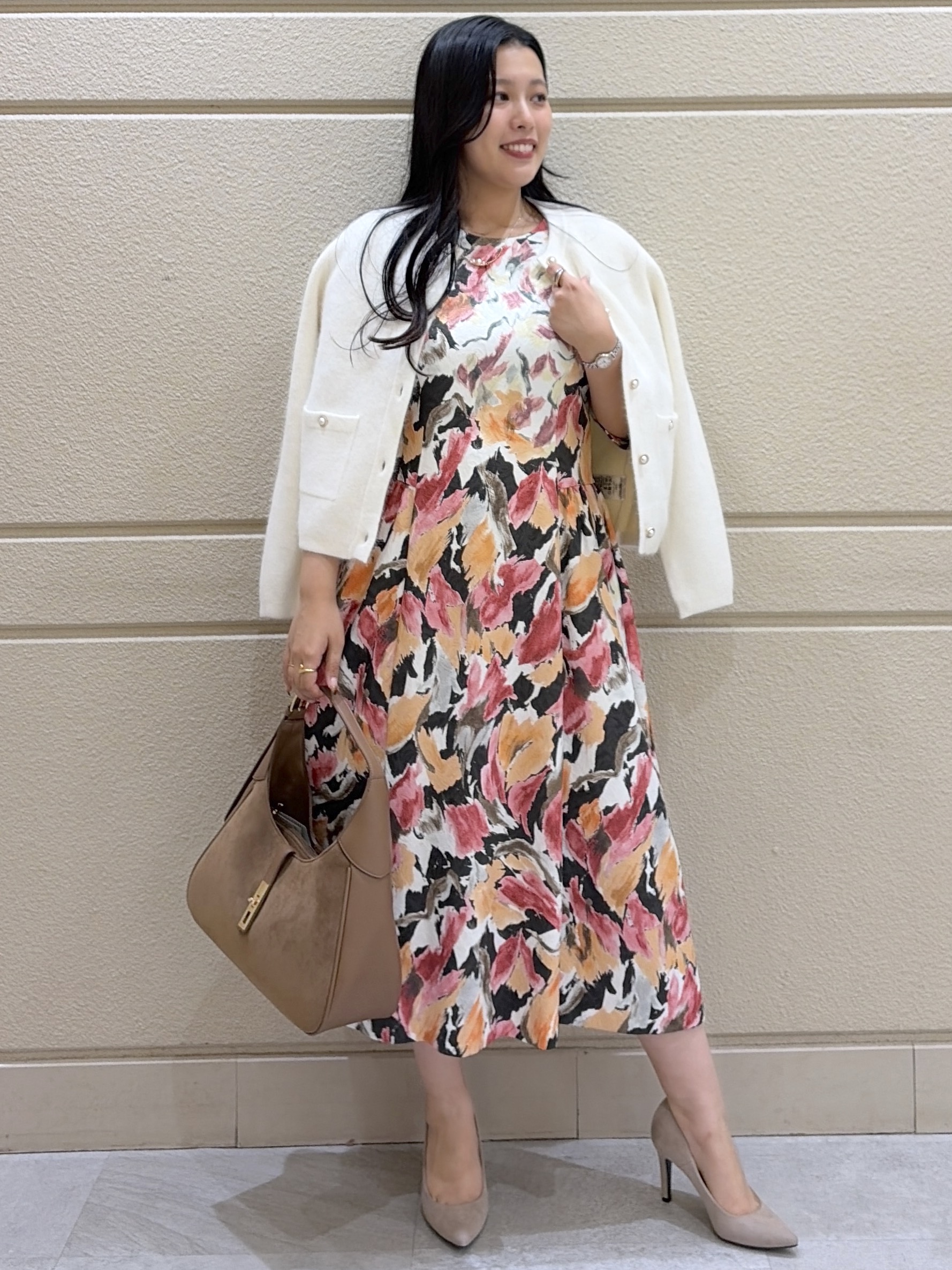 Momokaさんの「COUP DE CHANCE｜【手洗い可／ラクーン混】ヘアリーカーディガン」を使ったコーディネート