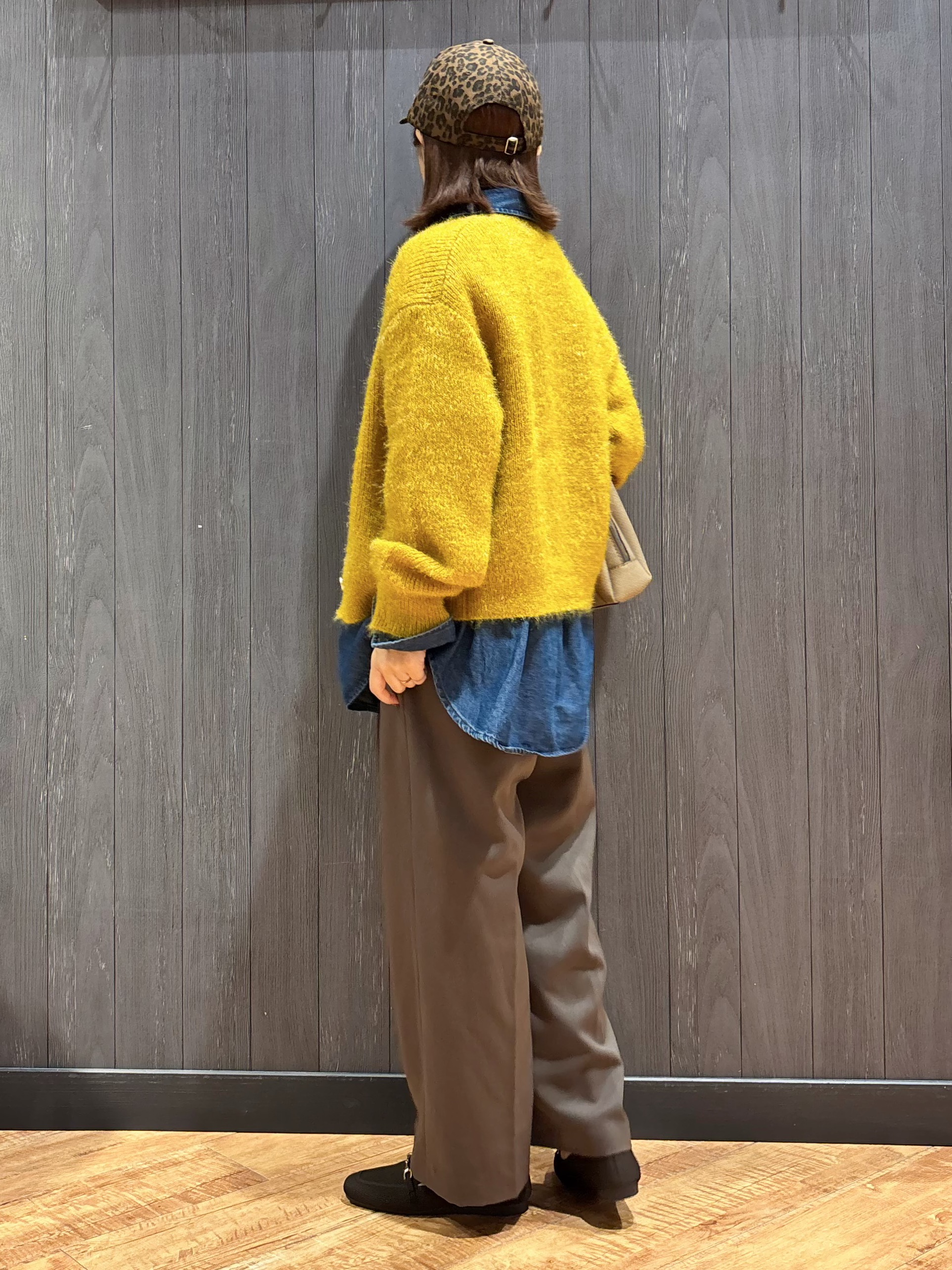 meiさんの「SHOO･LA･RUE｜【S-LL】ゆるもこ シャギーニットカーディガン」を使ったコーディネート