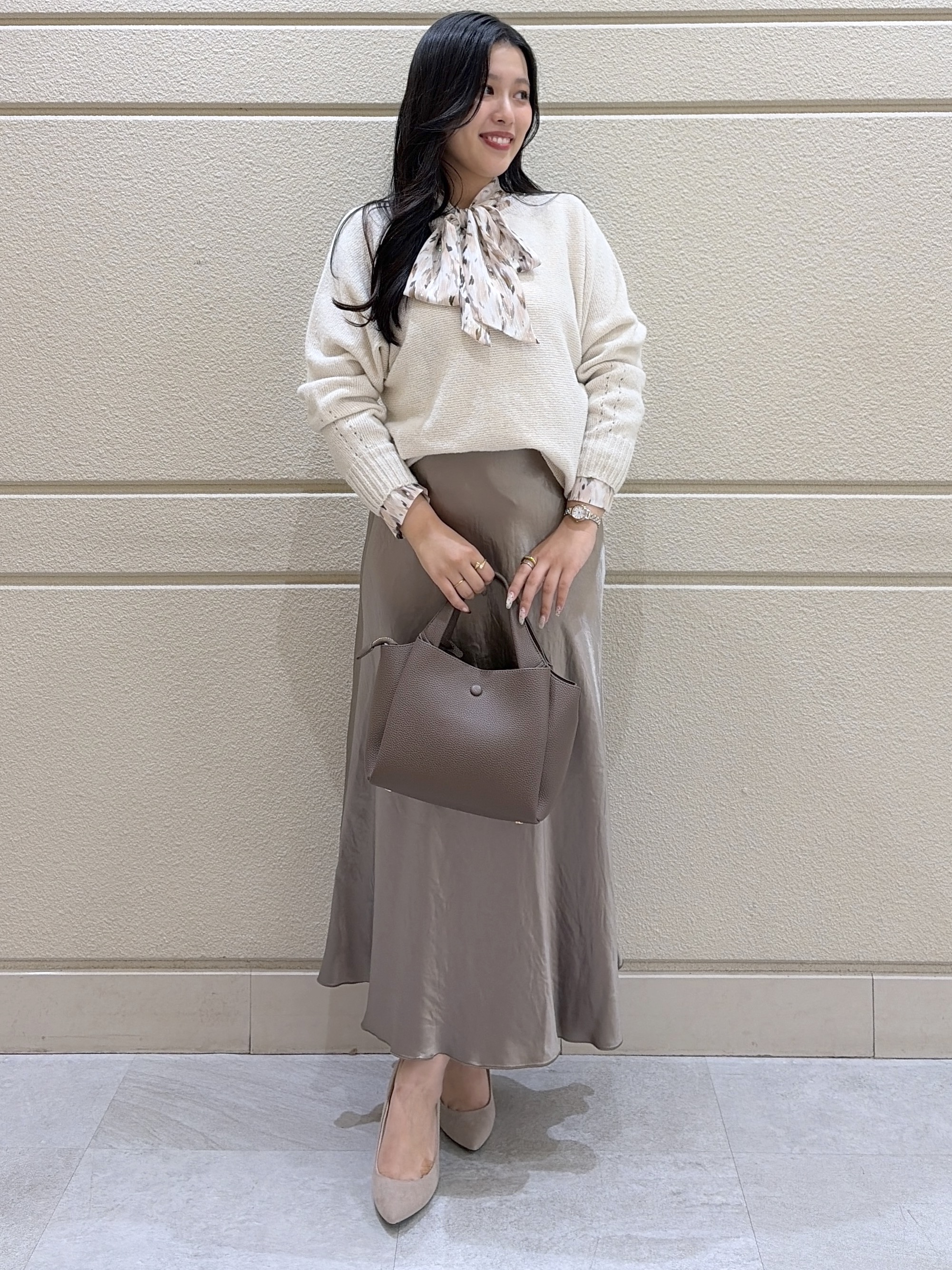 Momokaさんの「COUP DE CHANCE｜【手洗い可／日本製】ブークレドルマンニット」を使ったコーディネート