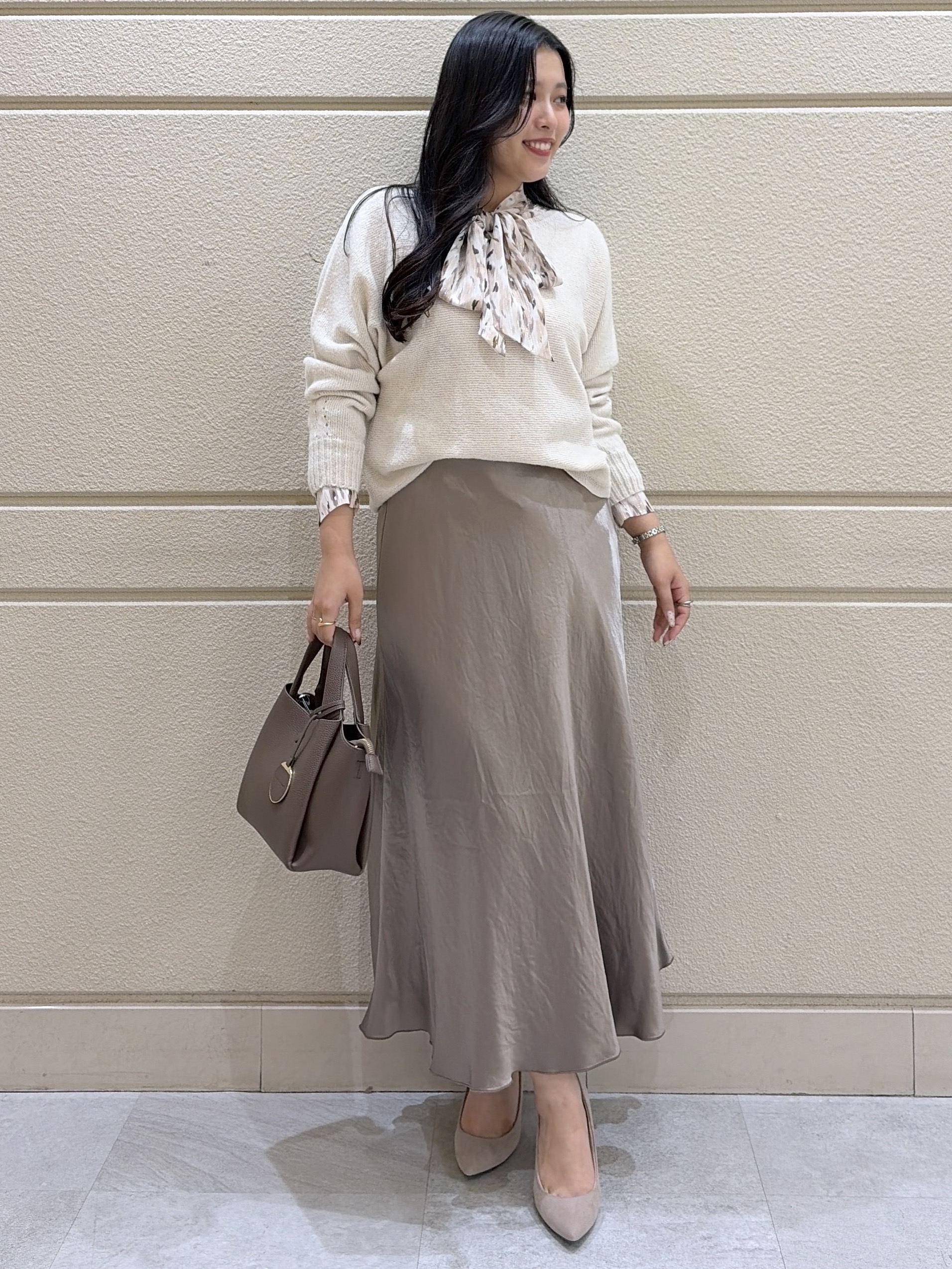 Momokaさんの「COUP DE CHANCE｜【手洗い可／日本製】ブークレドルマンニット」を使ったコーディネート