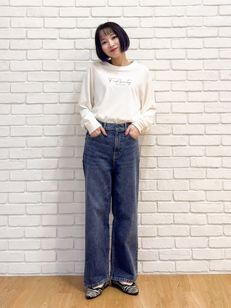 𝐜𝐡𝐢𝐤𝐚さんの「SHOO･LA･RUE｜【S-LL/洗濯機可】デニム／チェック切替でこなれ見え 金ボタンニットカーディガン」を使ったコーディネート