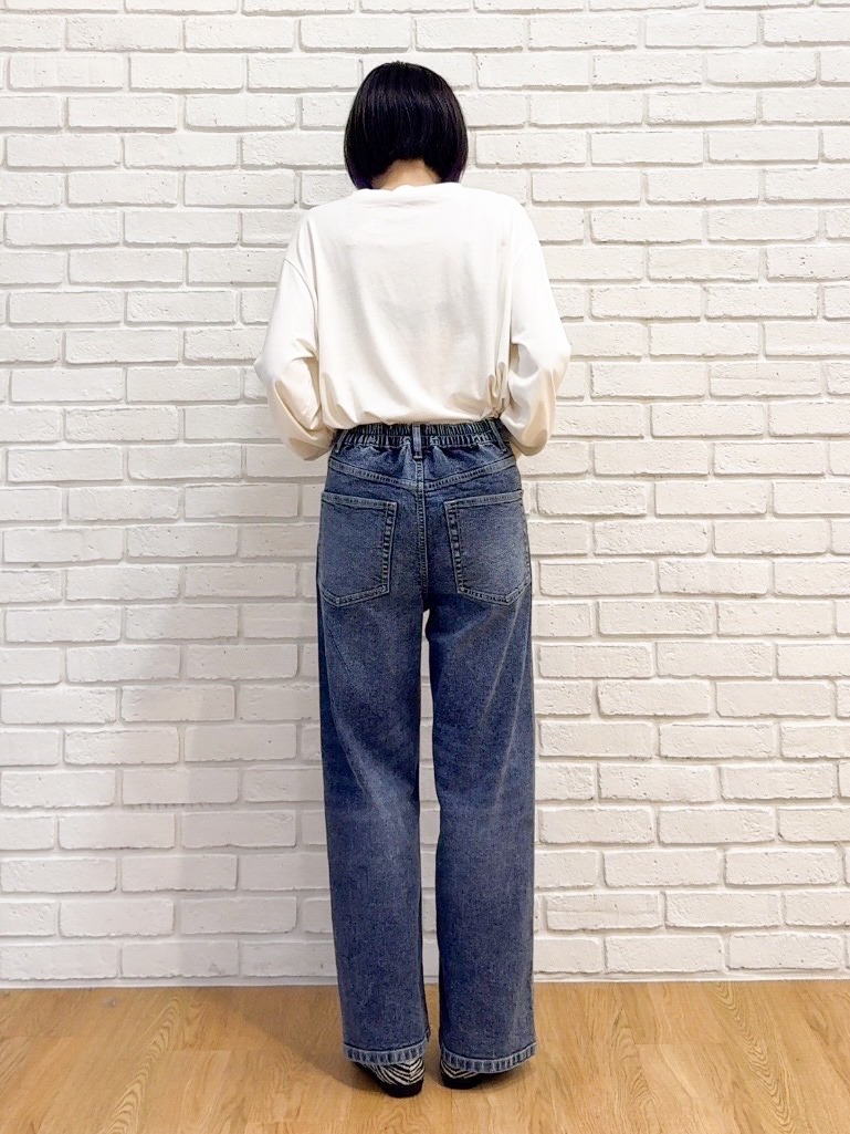 𝐜𝐡𝐢𝐤𝐚さんの「SHOO･LA･RUE｜【S-LL/洗濯機可】デニム／チェック切替でこなれ見え 金ボタンニットカーディガン」を使ったコーディネート