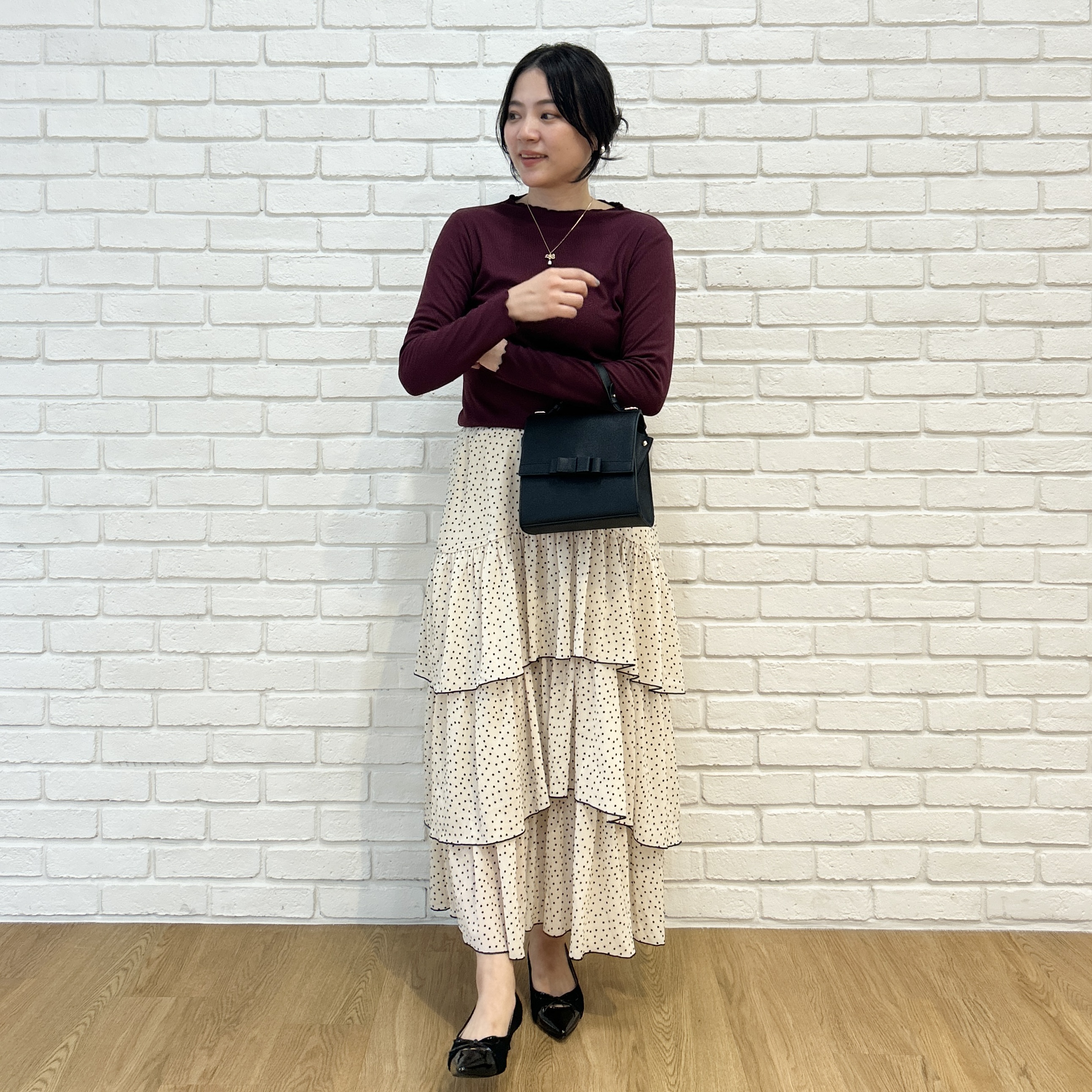 shinoさんの「Couture brooch｜【一枚でも重ねても】メローフリル テレコトップス」を使ったコーディネート