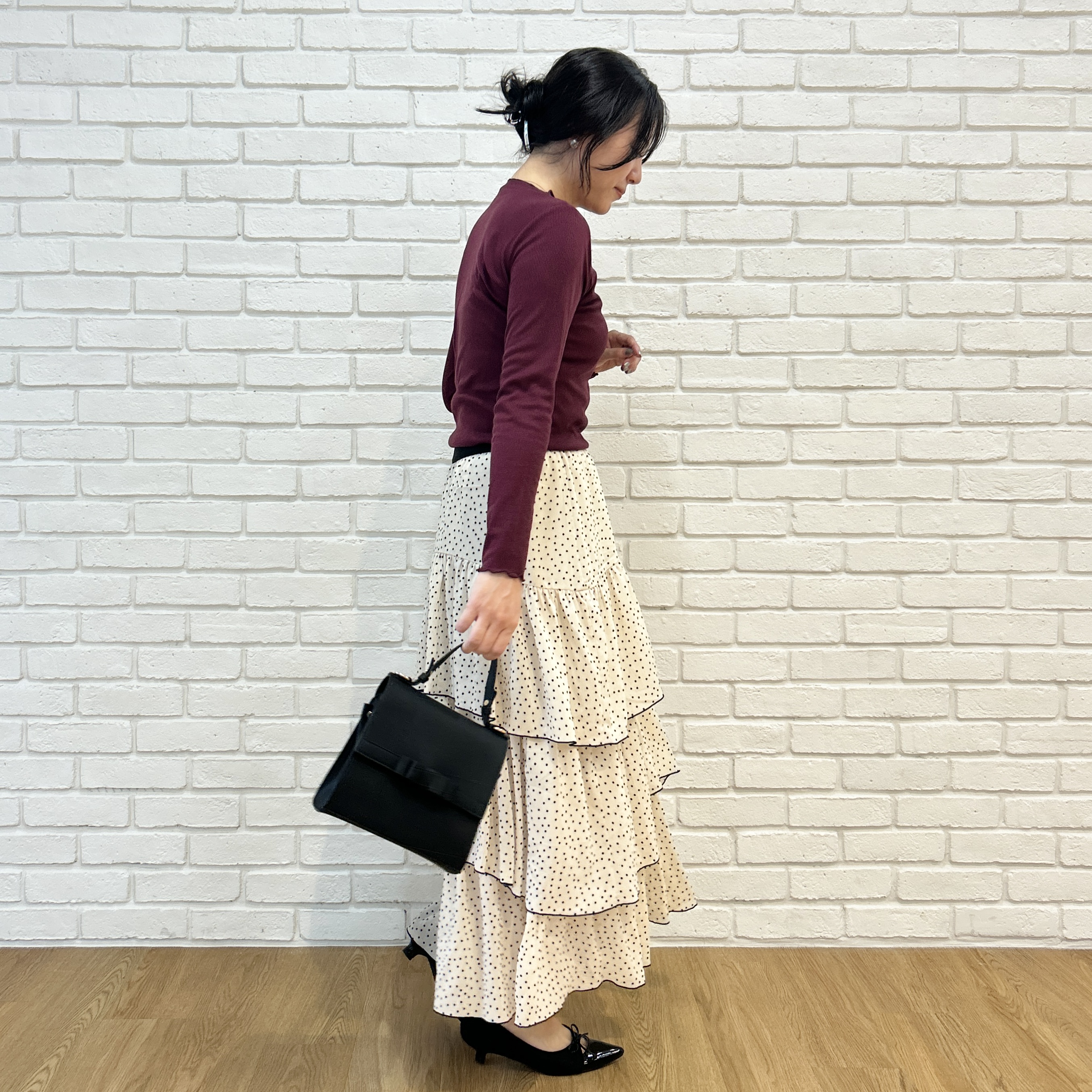 shinoさんの「Couture brooch｜【一枚でも重ねても】メローフリル テレコトップス」を使ったコーディネート