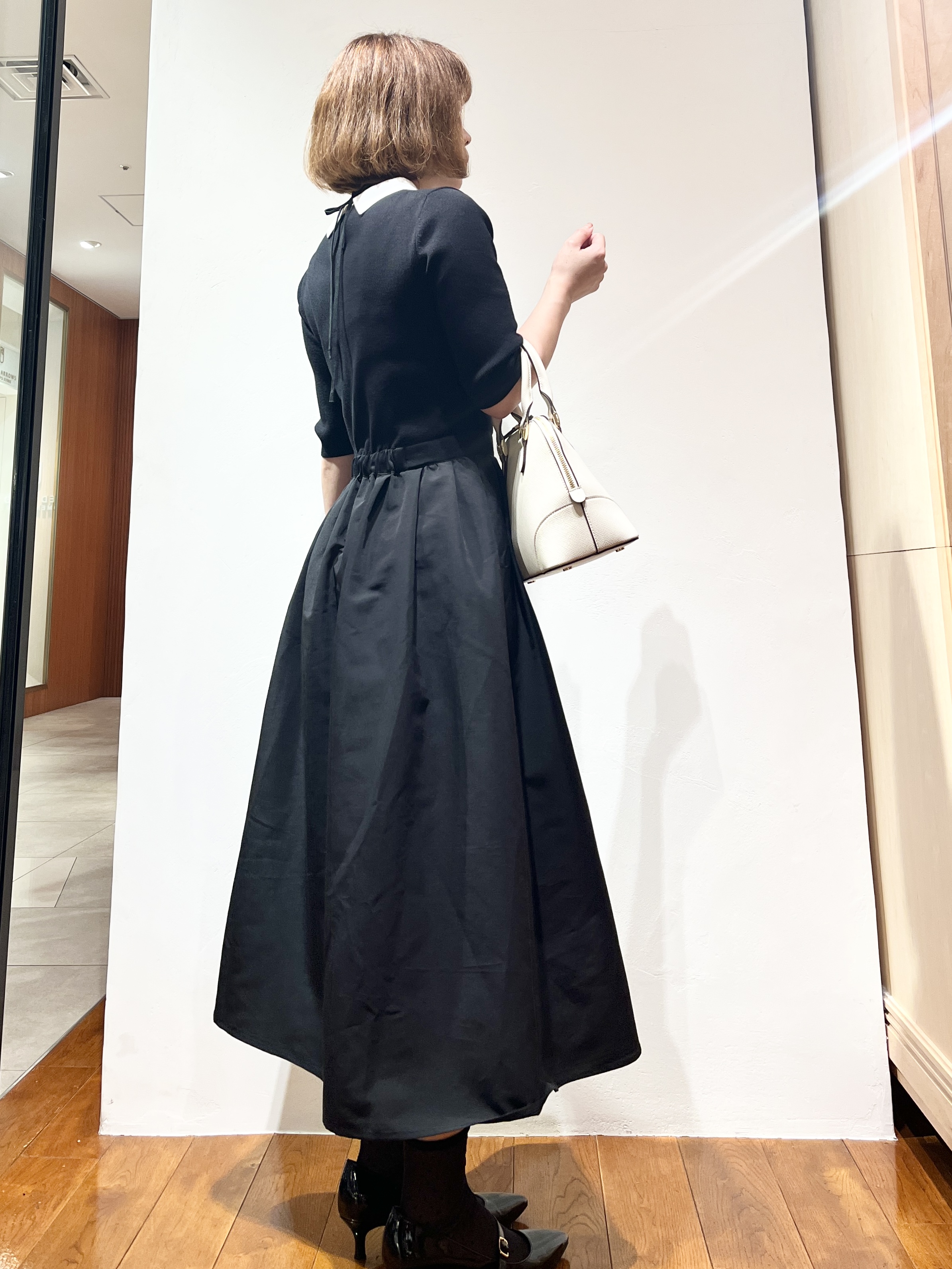 yahataさんの「DRESSTERIOR｜バイカラーニットコンビワンピース」を使ったコーディネート
