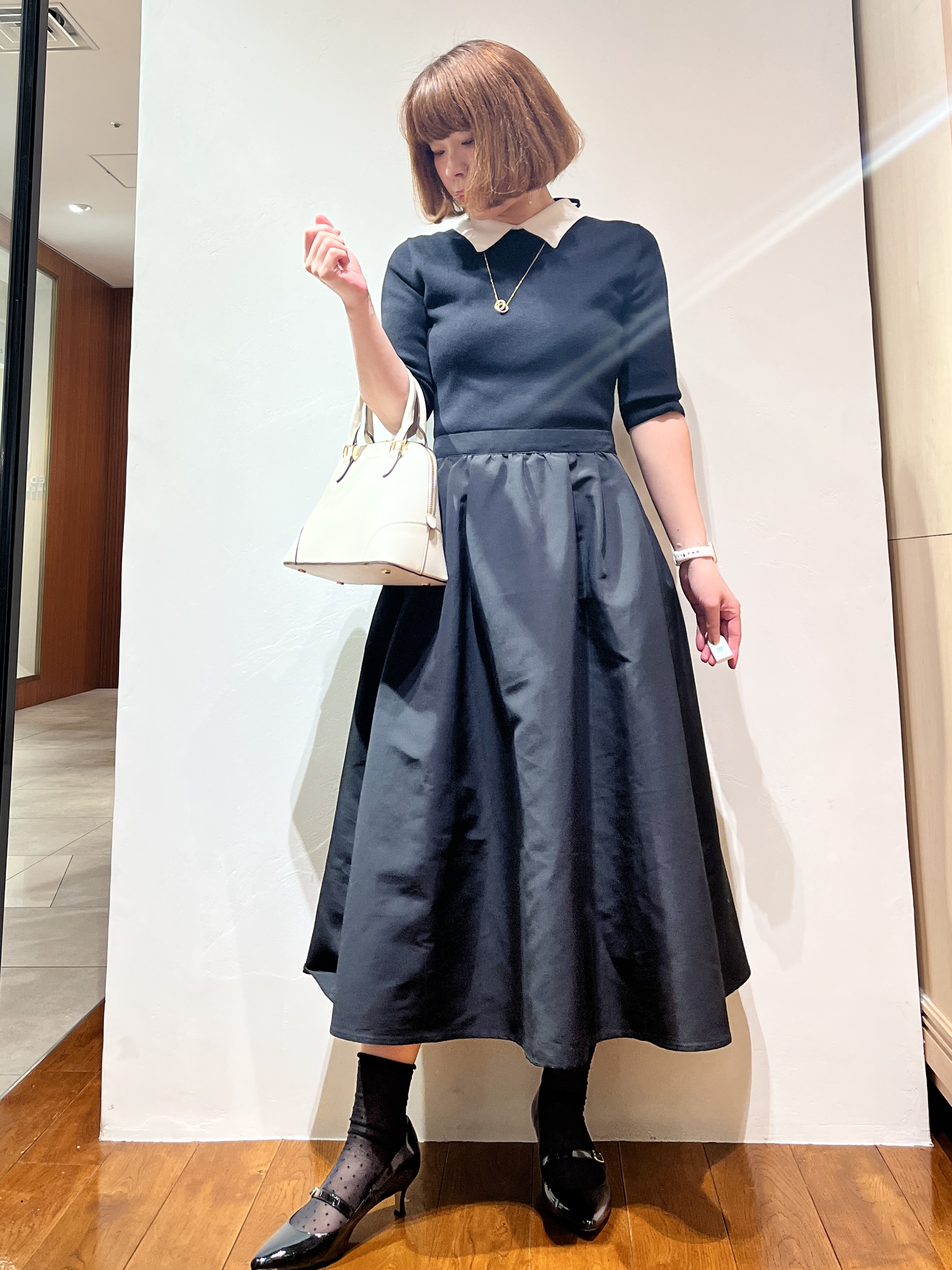 yahataさんの「DRESSTERIOR｜バイカラーニットコンビワンピース」を使ったコーディネート
