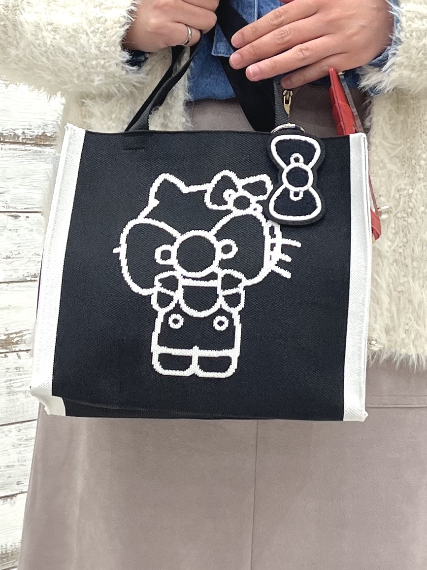 ゆっきーさんの「SHOO･LA･RUE｜【S-LL/洗濯機可】華やぐデニムボウタイリボンシャツ」を使ったコーディネート