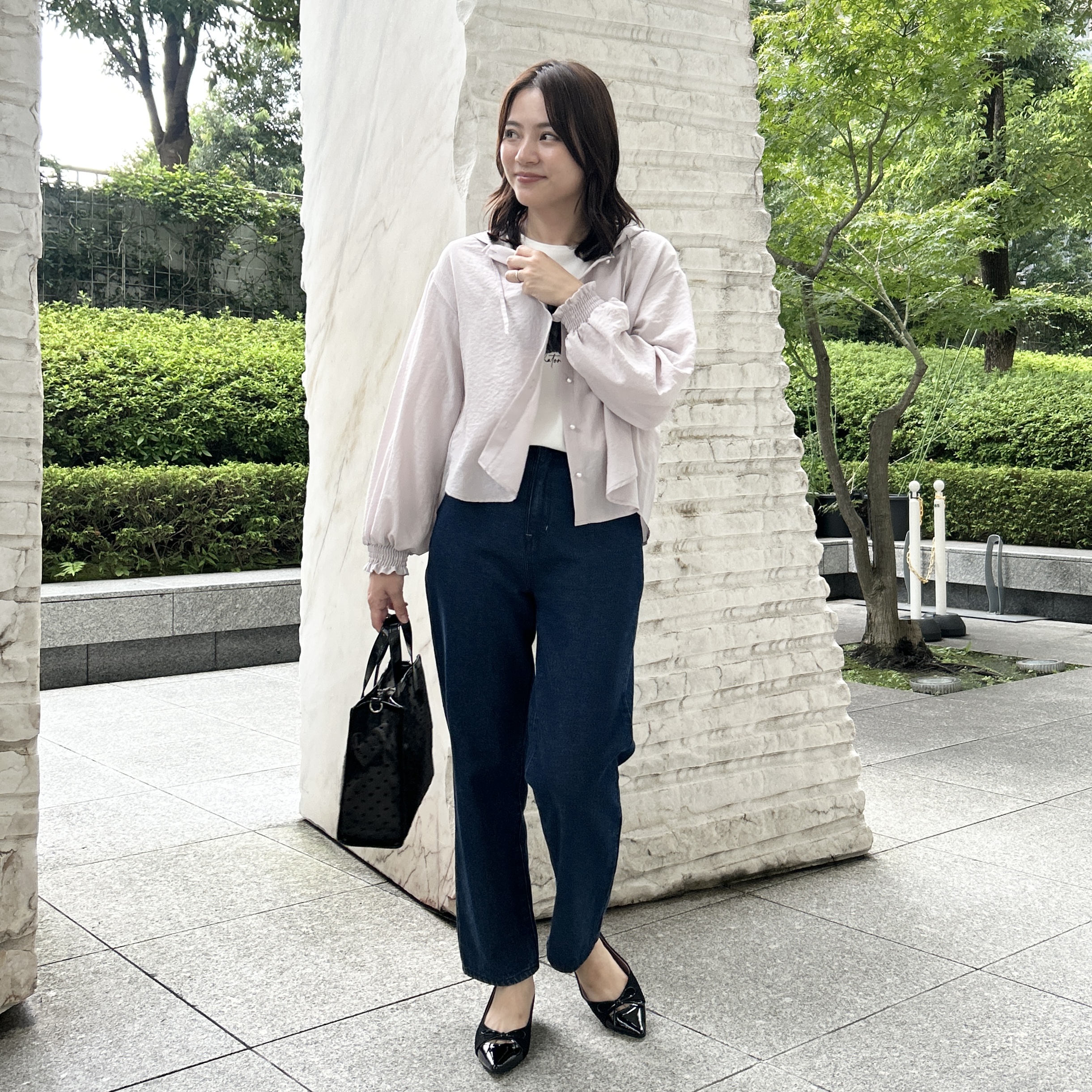 shinoさんの「Couture brooch｜【大人可愛い】愛されフーディーシャツ」を使ったコーディネート