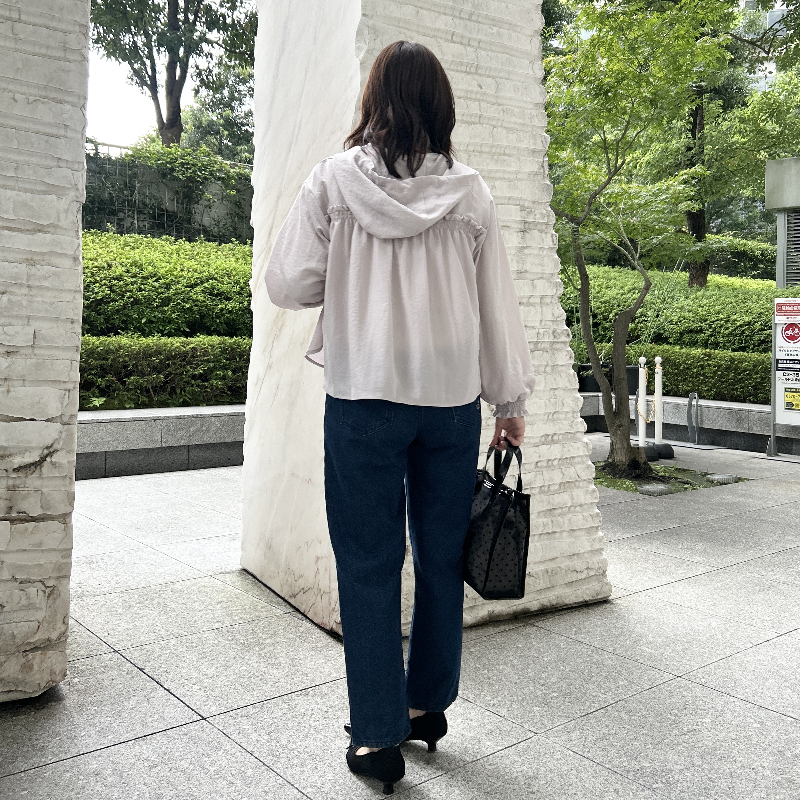 shinoさんの「Couture brooch｜【大人可愛い】愛されフーディーシャツ」を使ったコーディネート