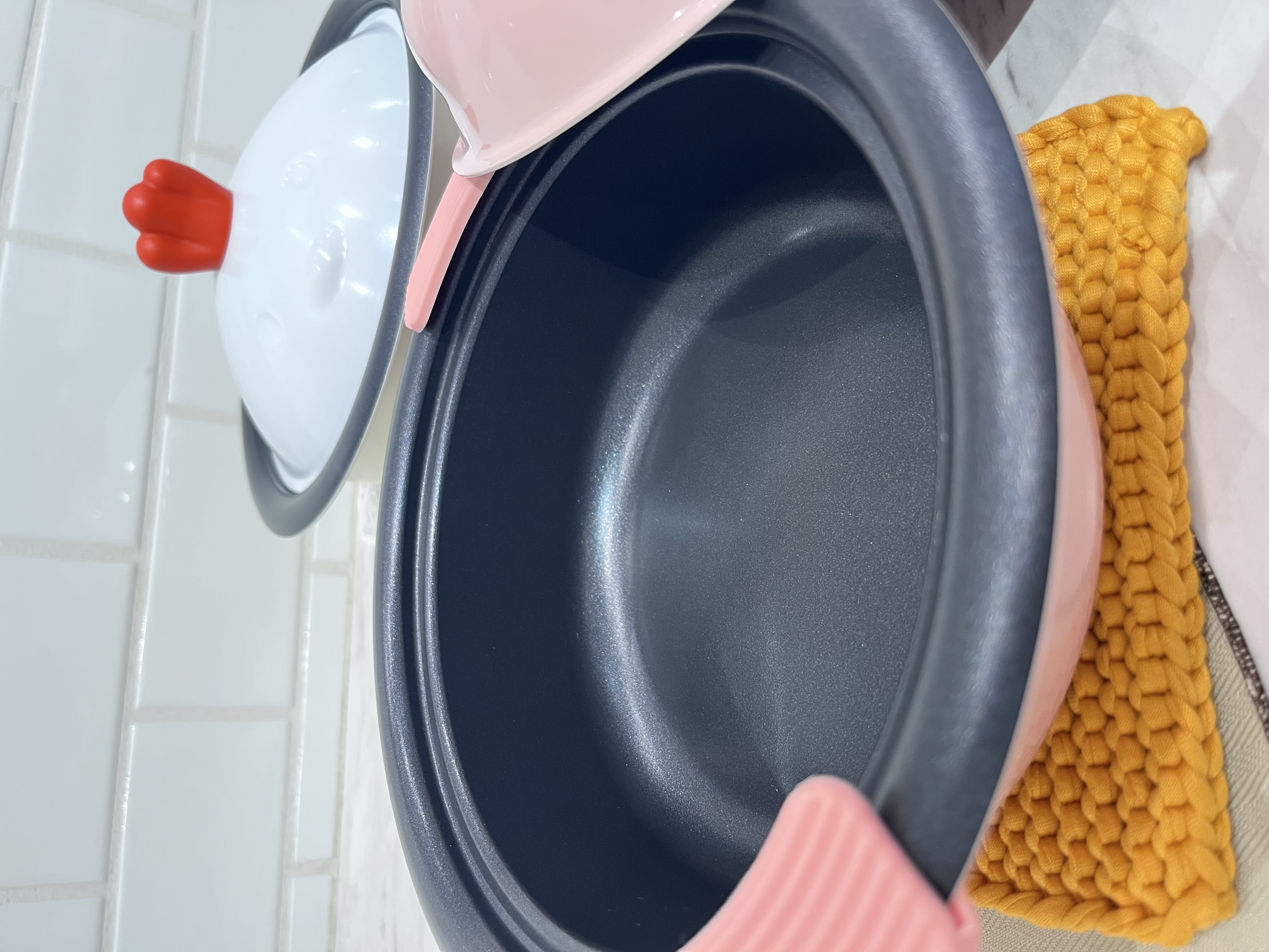 shino.さんの「212 KITCHEN STORE｜アニポ IH対応卓上鍋18cm ニワトリ」を使ったコーディネート