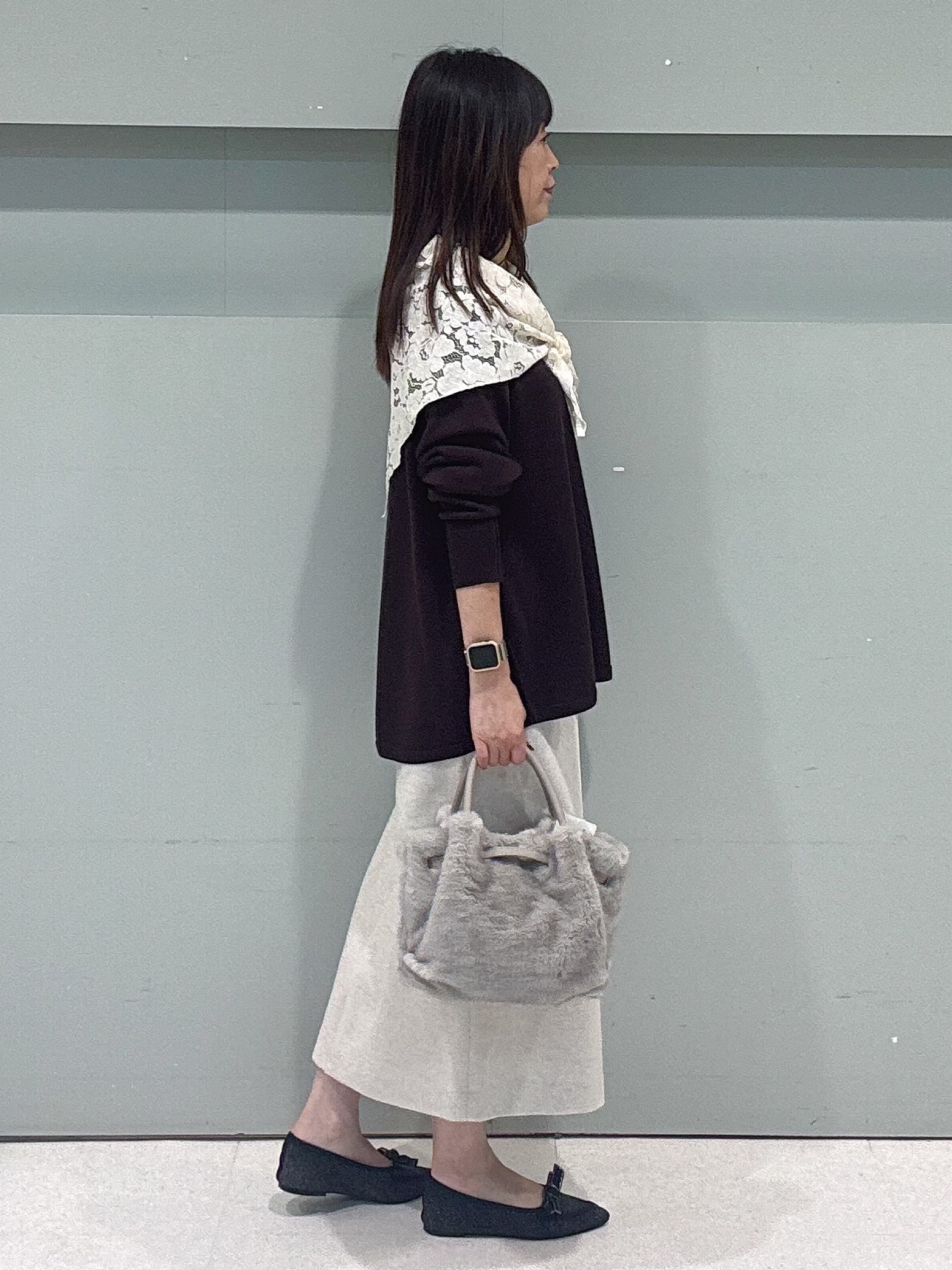 makiさんの「UNTITLED｜【きれいに体型カバー/8色展開】Aラインシルエットニットプルオーバー」を使ったコーディネート