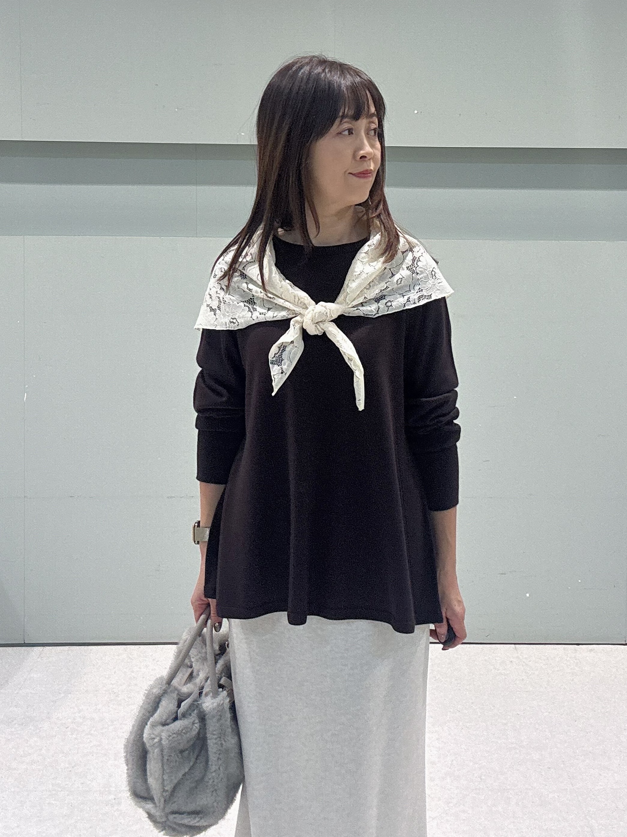 makiさんの「UNTITLED｜【きれいに体型カバー/8色展開】Aラインシルエットニットプルオーバー」を使ったコーディネート
