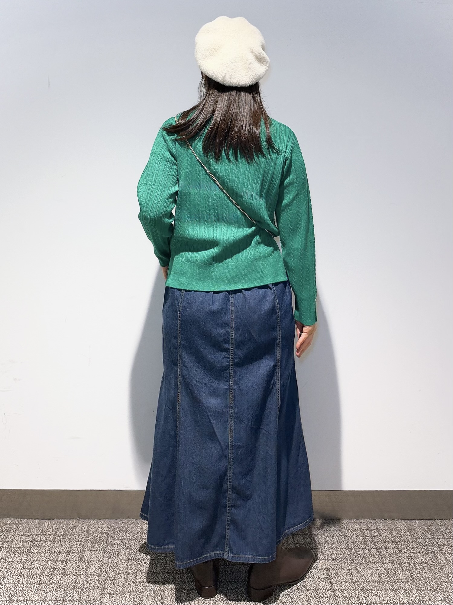 みーさんの「grove｜【毛玉軽減】すっきり美人見え ケーブルニット」を使ったコーディネート