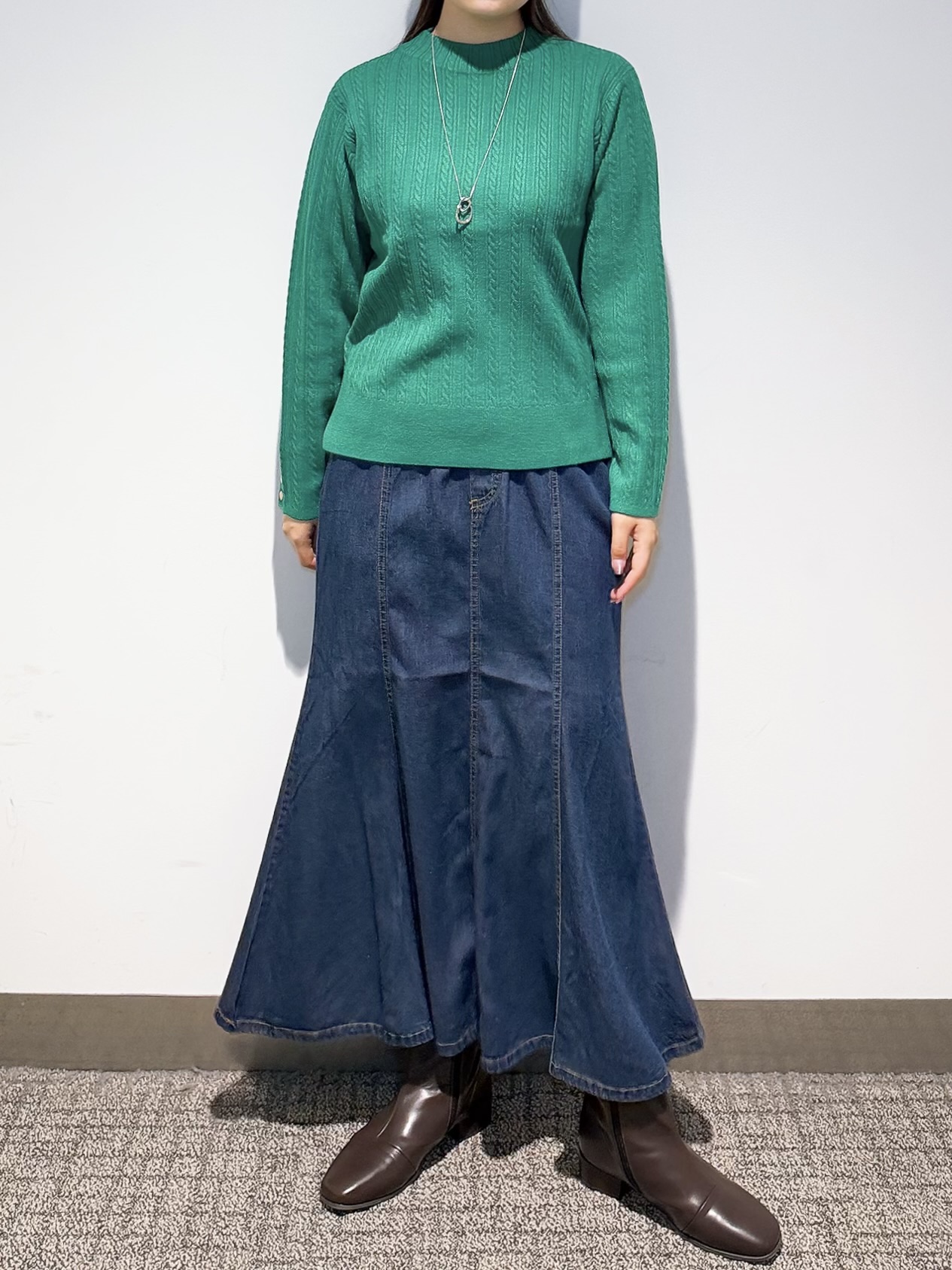 みーさんの「grove｜【毛玉軽減】すっきり美人見え ケーブルニット」を使ったコーディネート