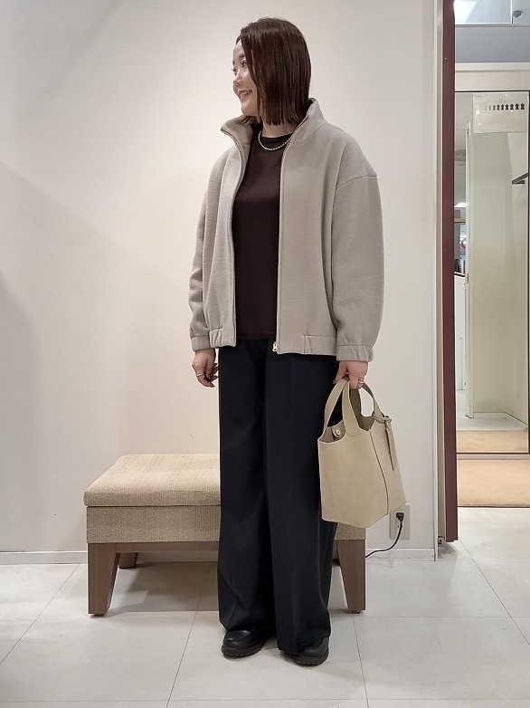 YUIさんの「UNTITLED｜【軽アウター/きれいめスポーティ】スタンドカラージップコート」を使ったコーディネート