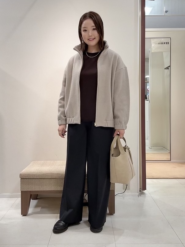 YUIさんの「UNTITLED｜【軽アウター/きれいめスポーティ】スタンドカラージップコート」を使ったコーディネート