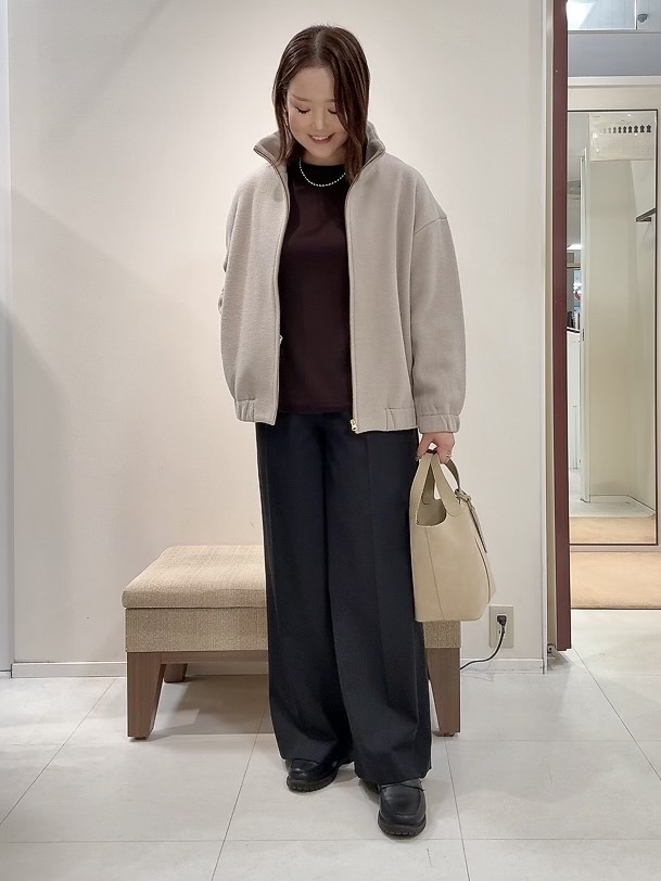 YUIさんの「UNTITLED｜【軽アウター/きれいめスポーティ】スタンドカラージップコート」を使ったコーディネート