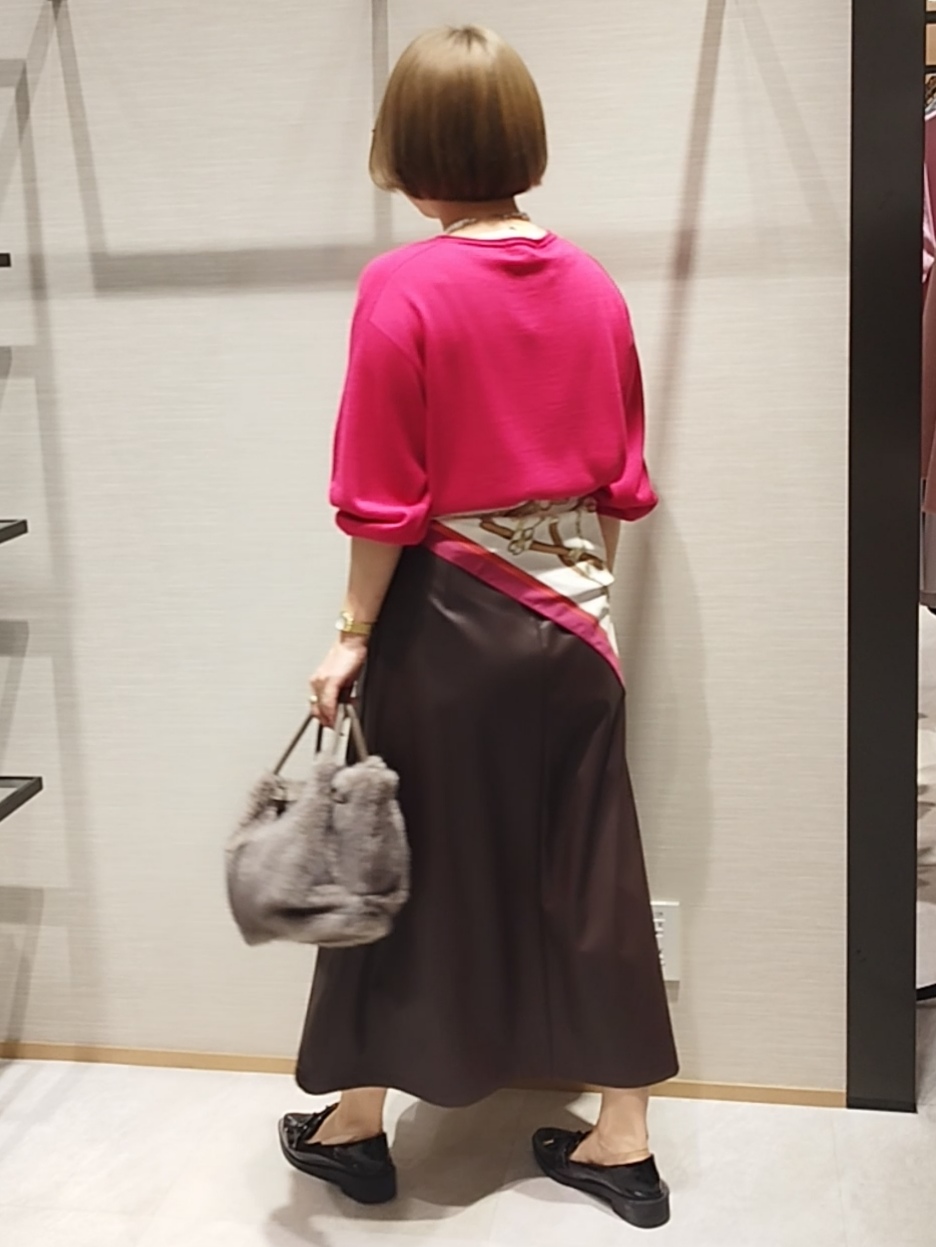 s u g iさんの「UNTITLED｜【店頭人気！/8色展開】ボリュームスリーブニットプルオーバー」を使ったコーディネート