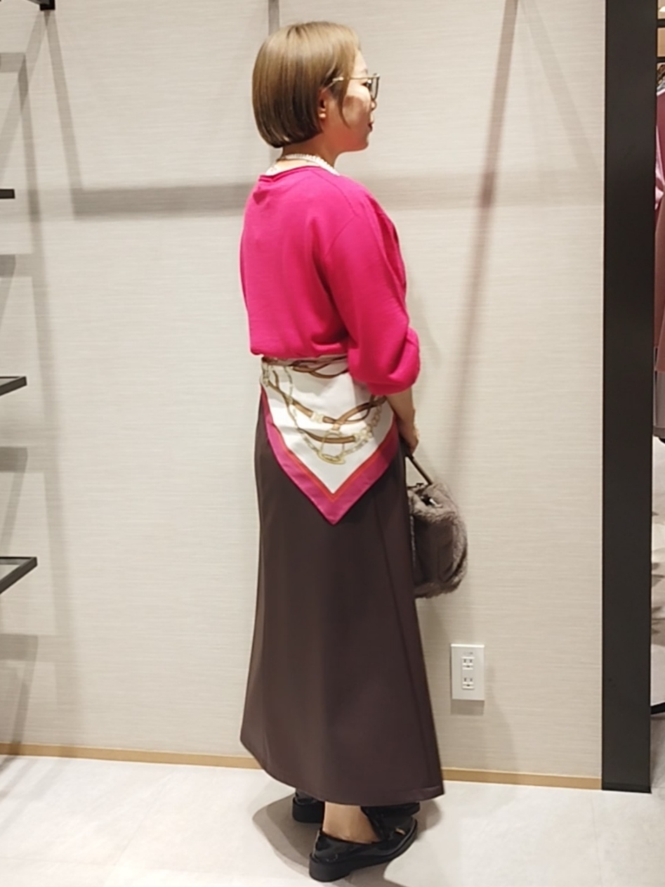s u g iさんの「UNTITLED｜【店頭人気！/8色展開】ボリュームスリーブニットプルオーバー」を使ったコーディネート