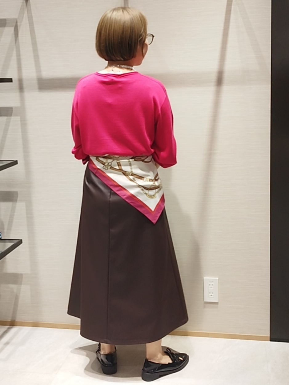 s u g iさんの「UNTITLED｜【店頭人気！/8色展開】ボリュームスリーブニットプルオーバー」を使ったコーディネート